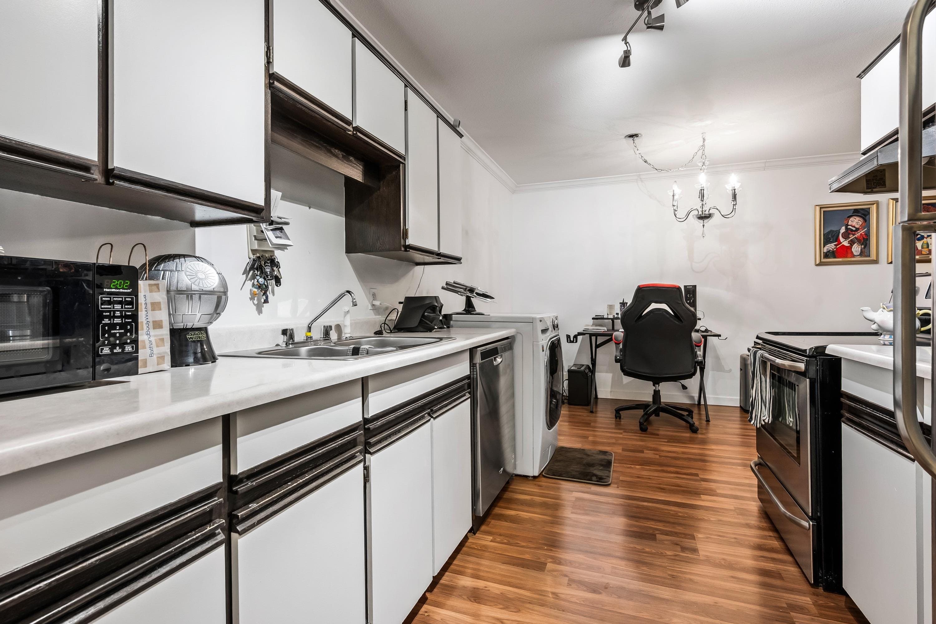 202 - 2567 Victoria Street, Abbotsford, V2T 2T4 — photo 5