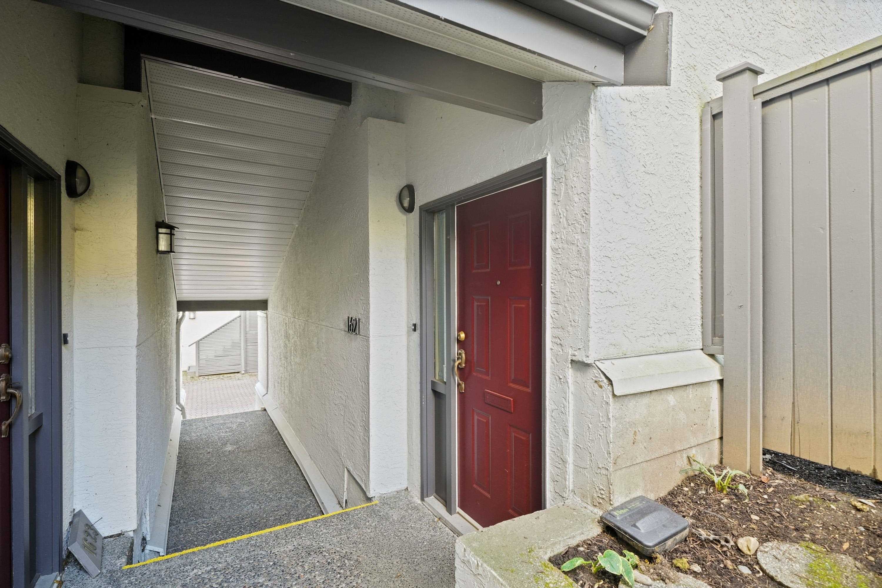 1621 Fell Avenue, North Vancouver, V7P 2K5 — photo 4