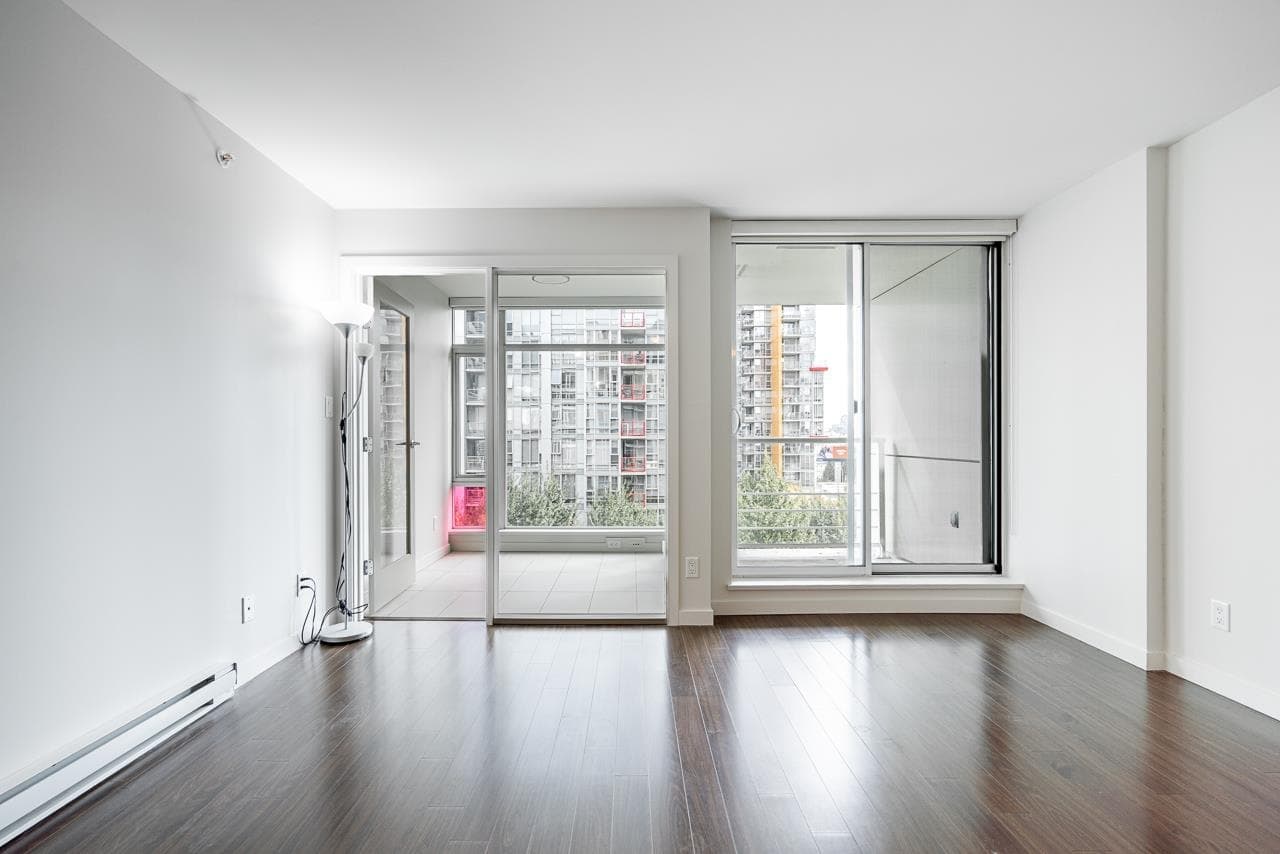 816 - 161 W Georgia Street, Vancouver, V6B 0K9 — photo 2