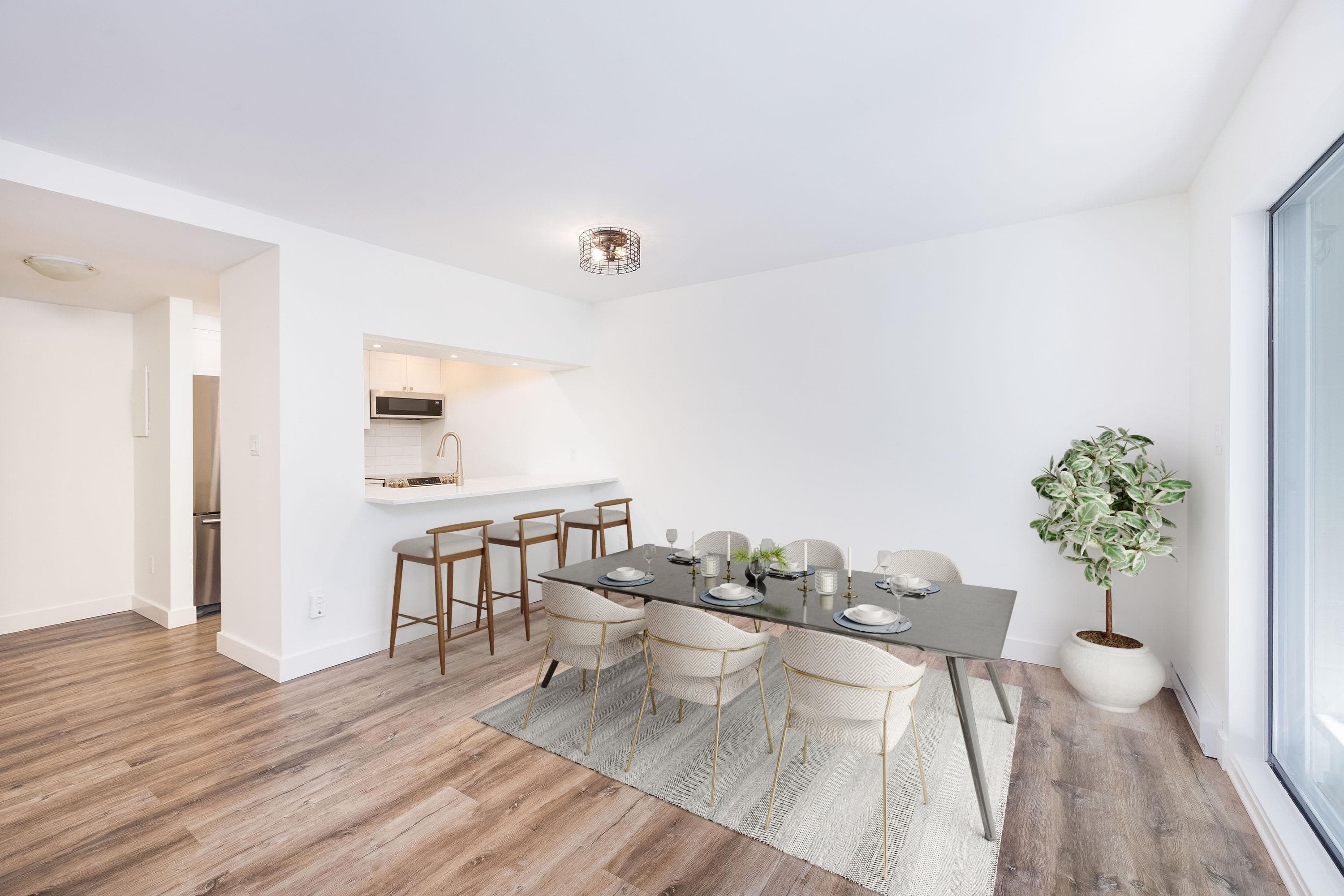 3182 Mountain Highway, North Vancouver, V7K 2H5 — photo 3