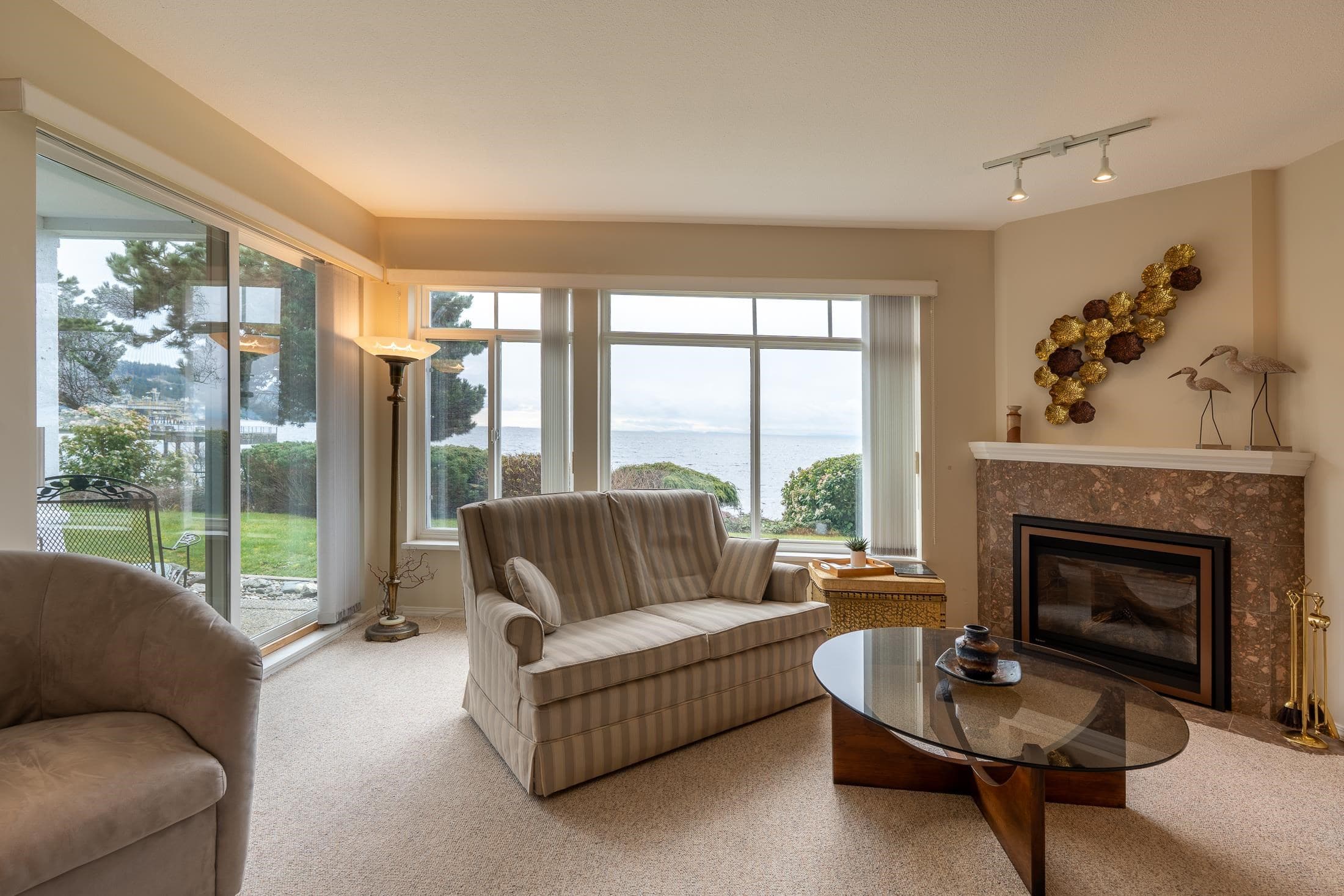 102 - 5470 Inlet Avenue, Sechelt, V7Z 0H4 — photo 5