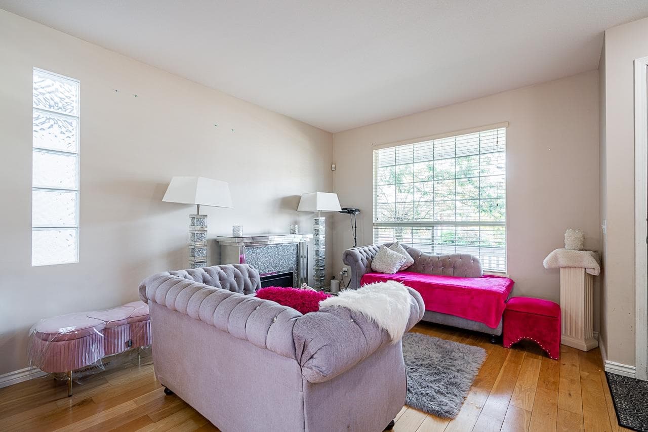 18456 65 Avenue, Surrey, V3S 8T1 — photo 3