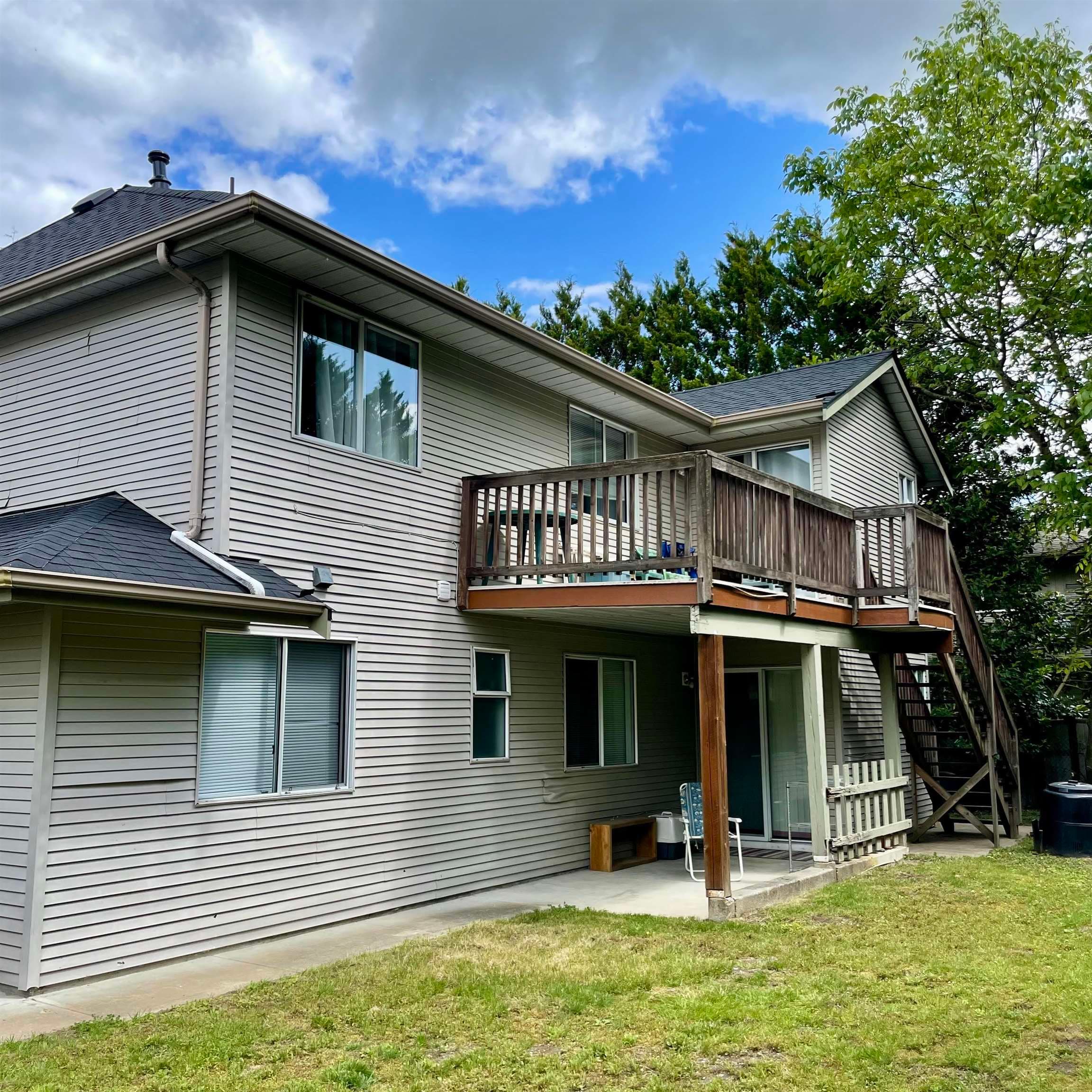 21854 Lougheed Highway, Maple Ridge, V2X 2S3 — photo 2