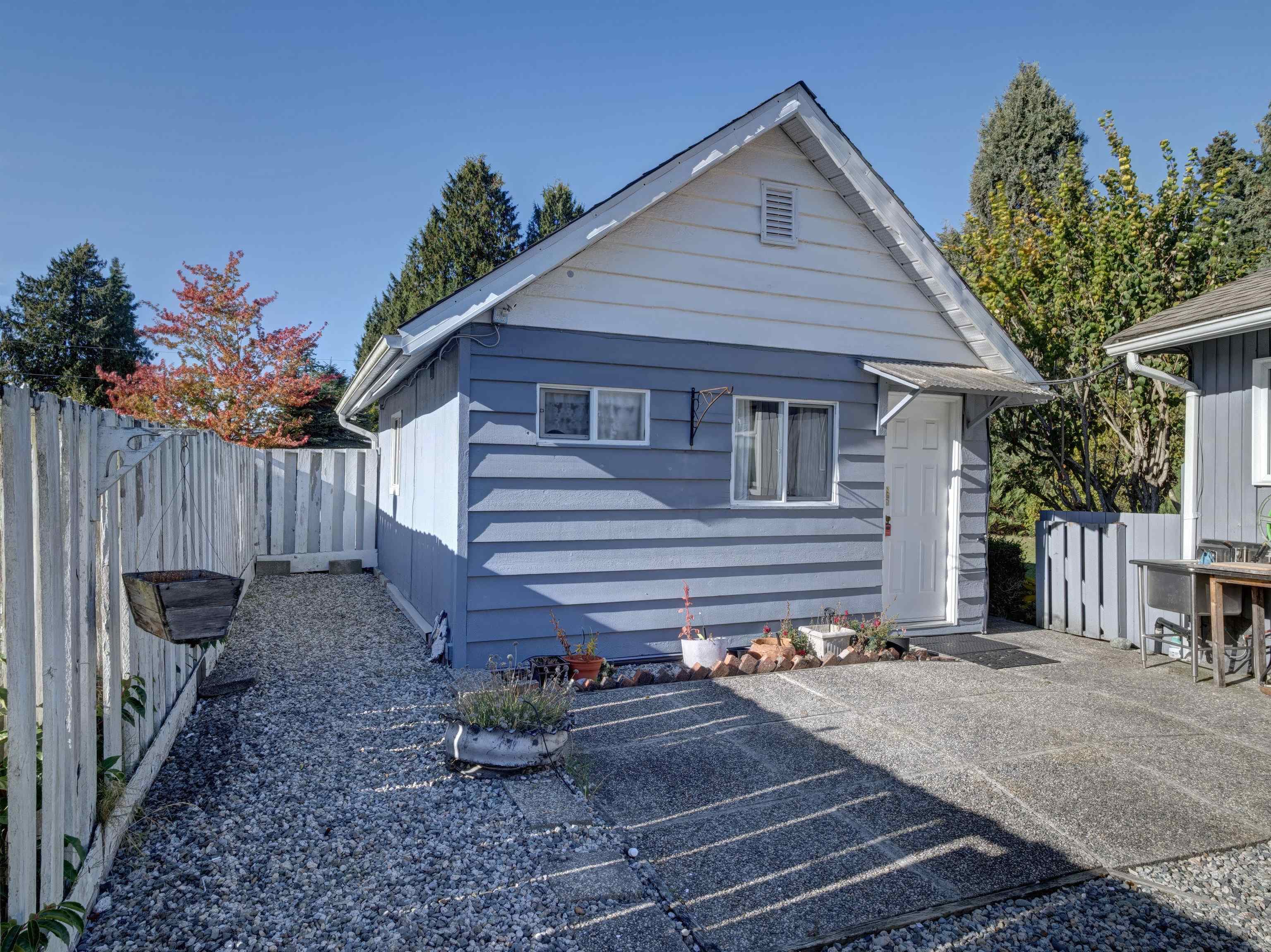 4657 Whitaker Road, Sechelt, V7Z 0E4 — photo 5