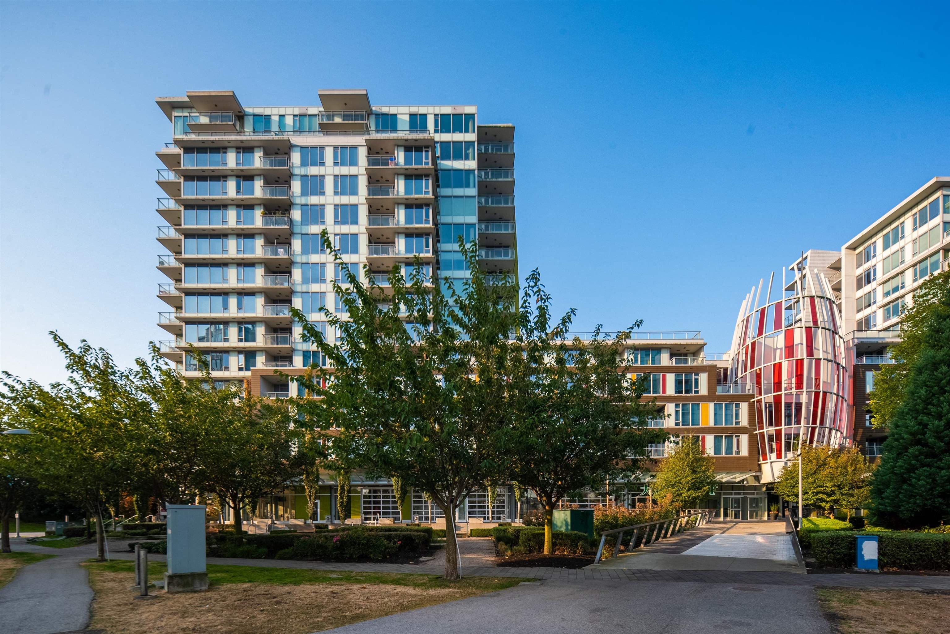902 - 6971 Elmbridge Way, Richmond