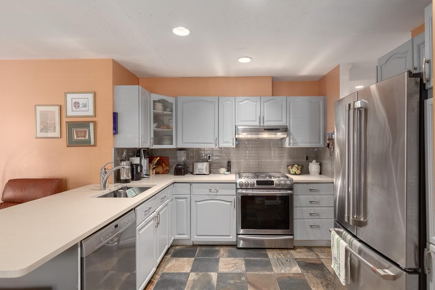 3 - 1652 Mahon Avenue, North Vancouver, V7M 2S8 — photo 4
