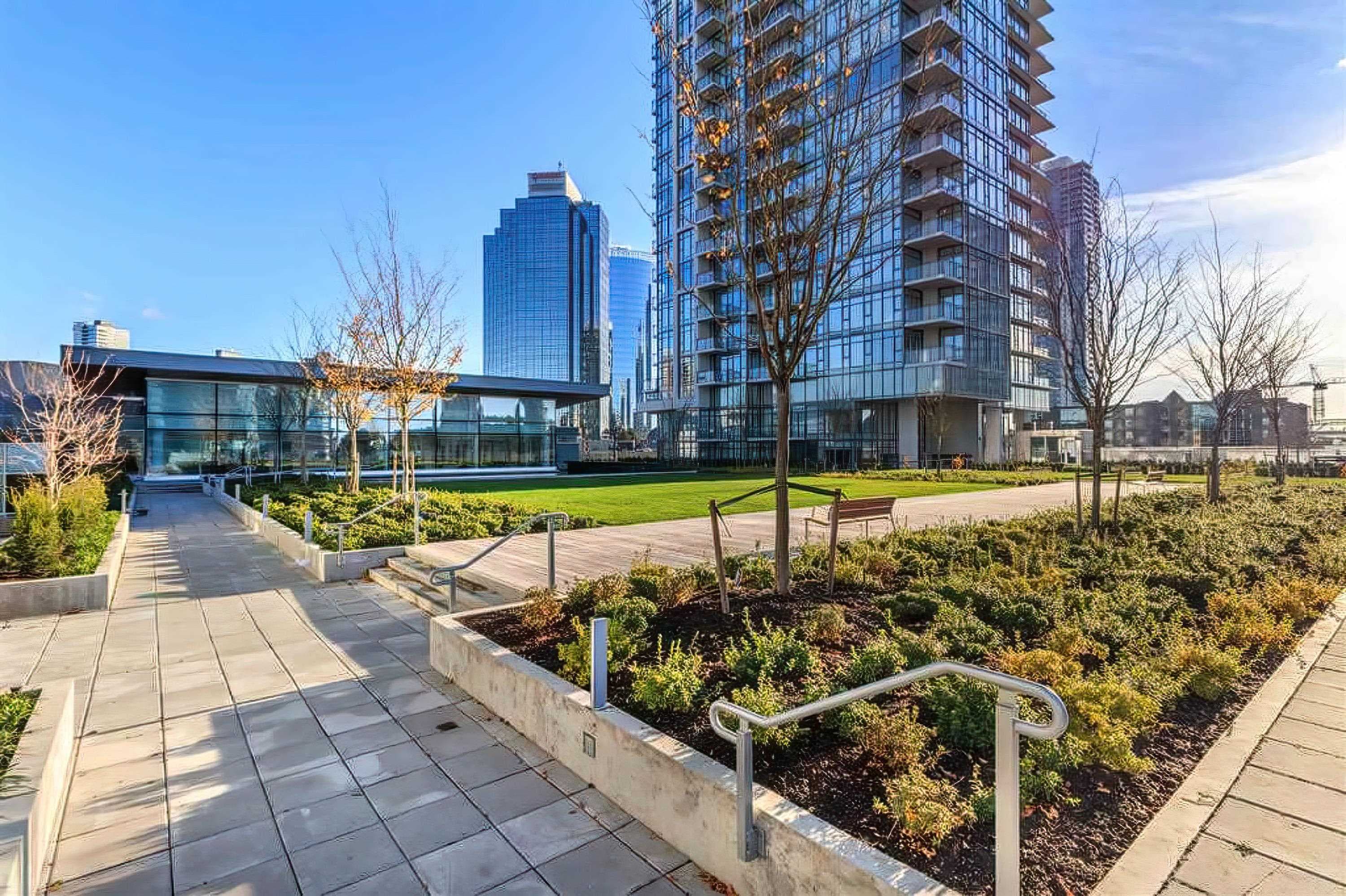 802 - 6098 Station Street, Burnaby, V5H 0H4 — photo 3