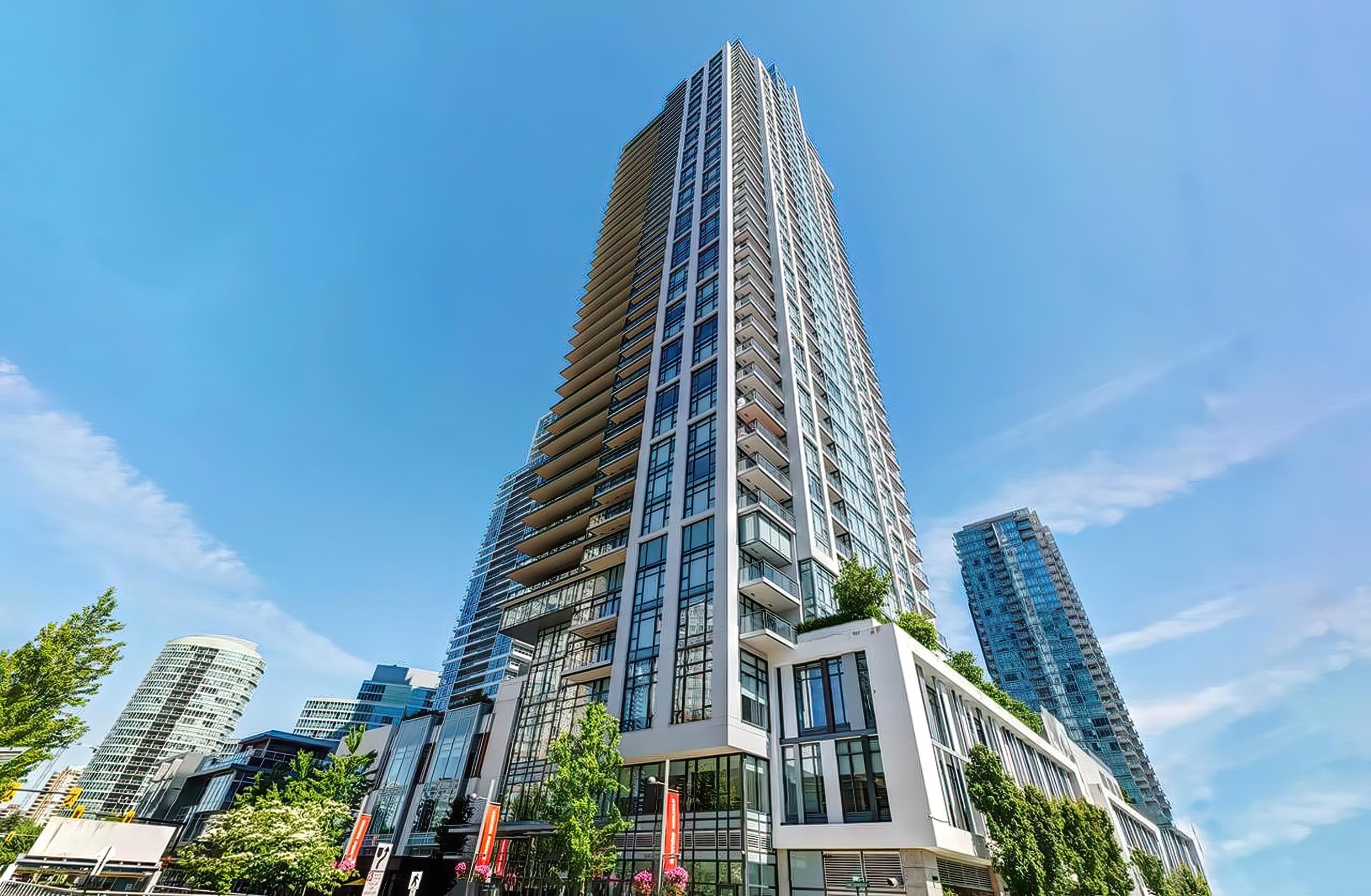 802 - 6098 Station Street, Burnaby