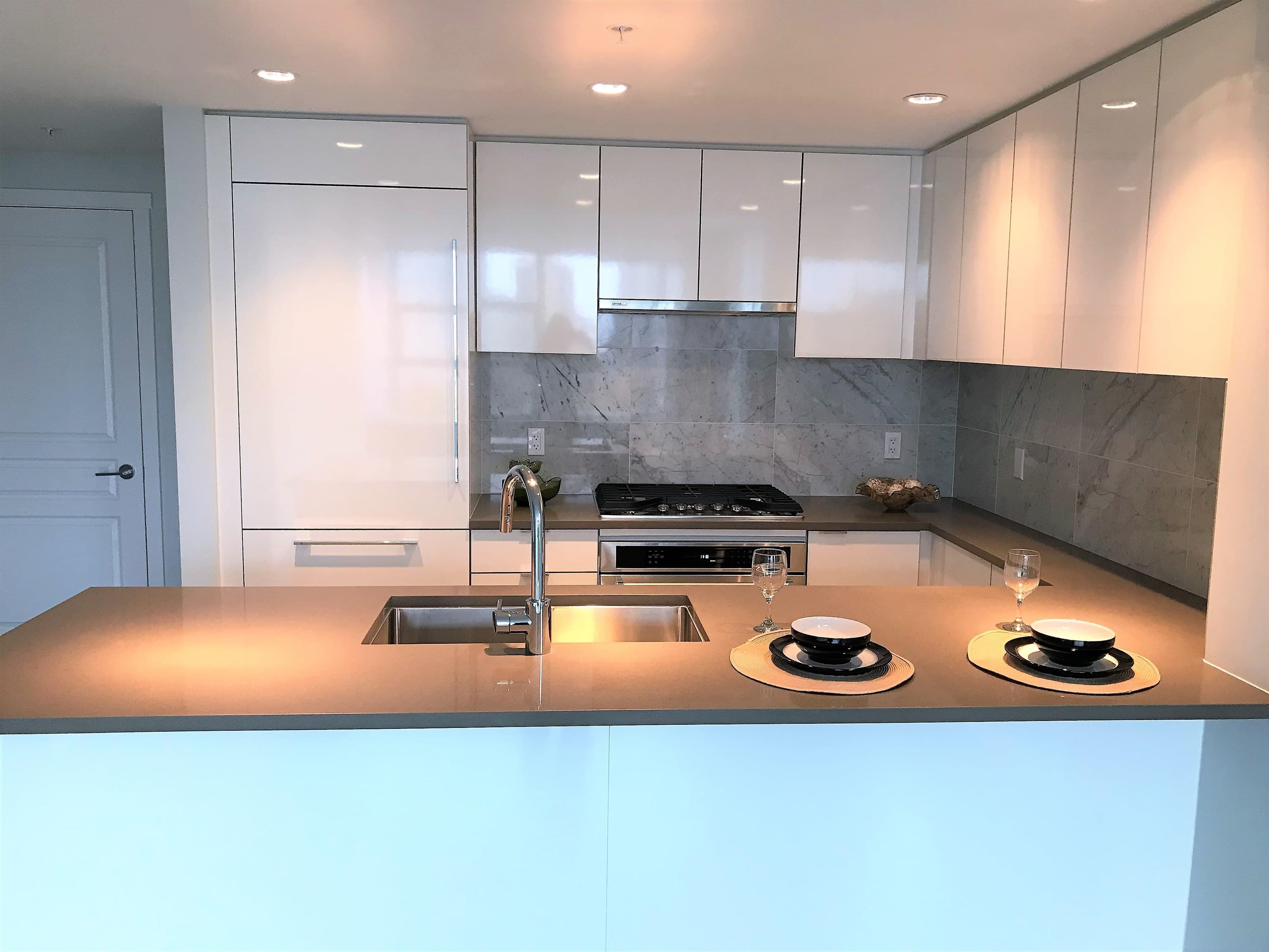 1703 - 5883 Barker Avenue, Burnaby, V5H 0G4 — photo 3