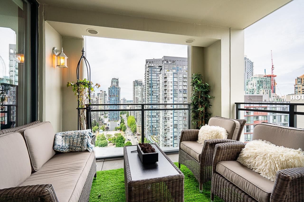 PH3 - 1082 Seymour Street, Vancouver, V6B 1X9 — photo 2