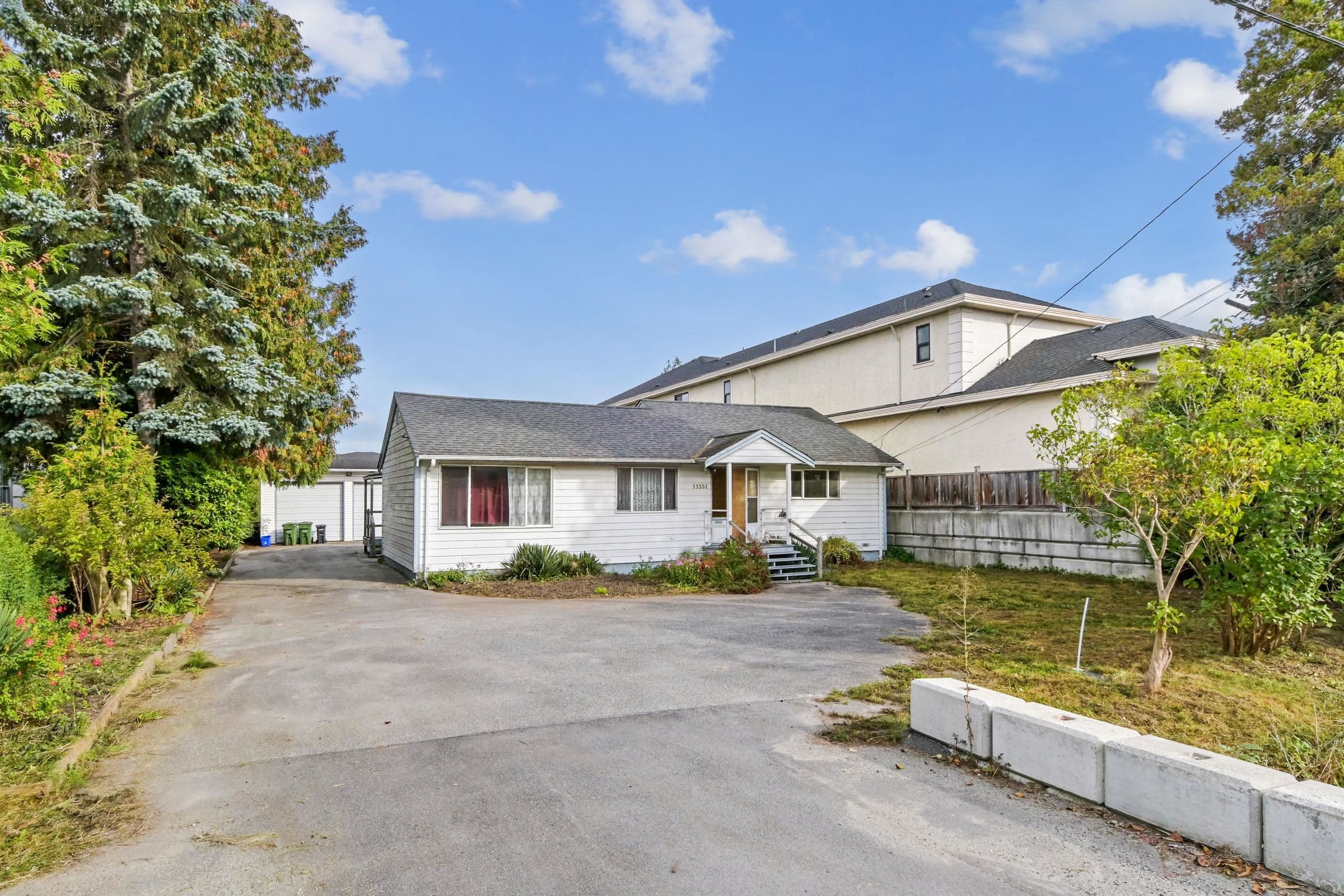 13351 Blundell Road, Richmond, V6W 1B6 — photo 2