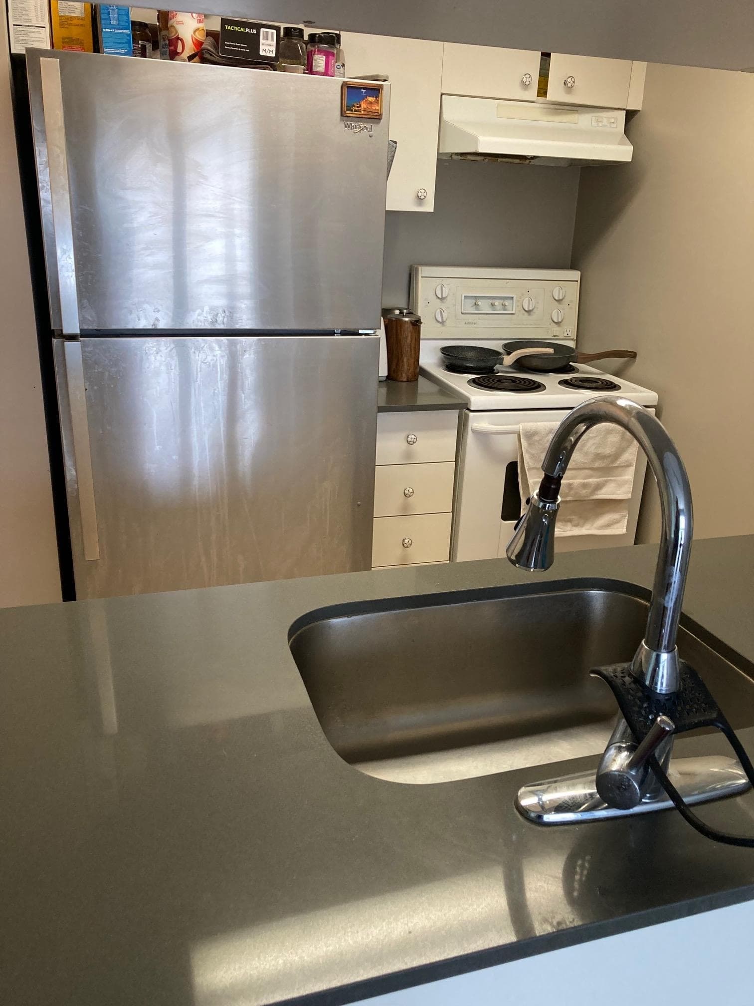 2402 - 1188 Howe Street, Vancouver, V6Z 2S8 — photo 5