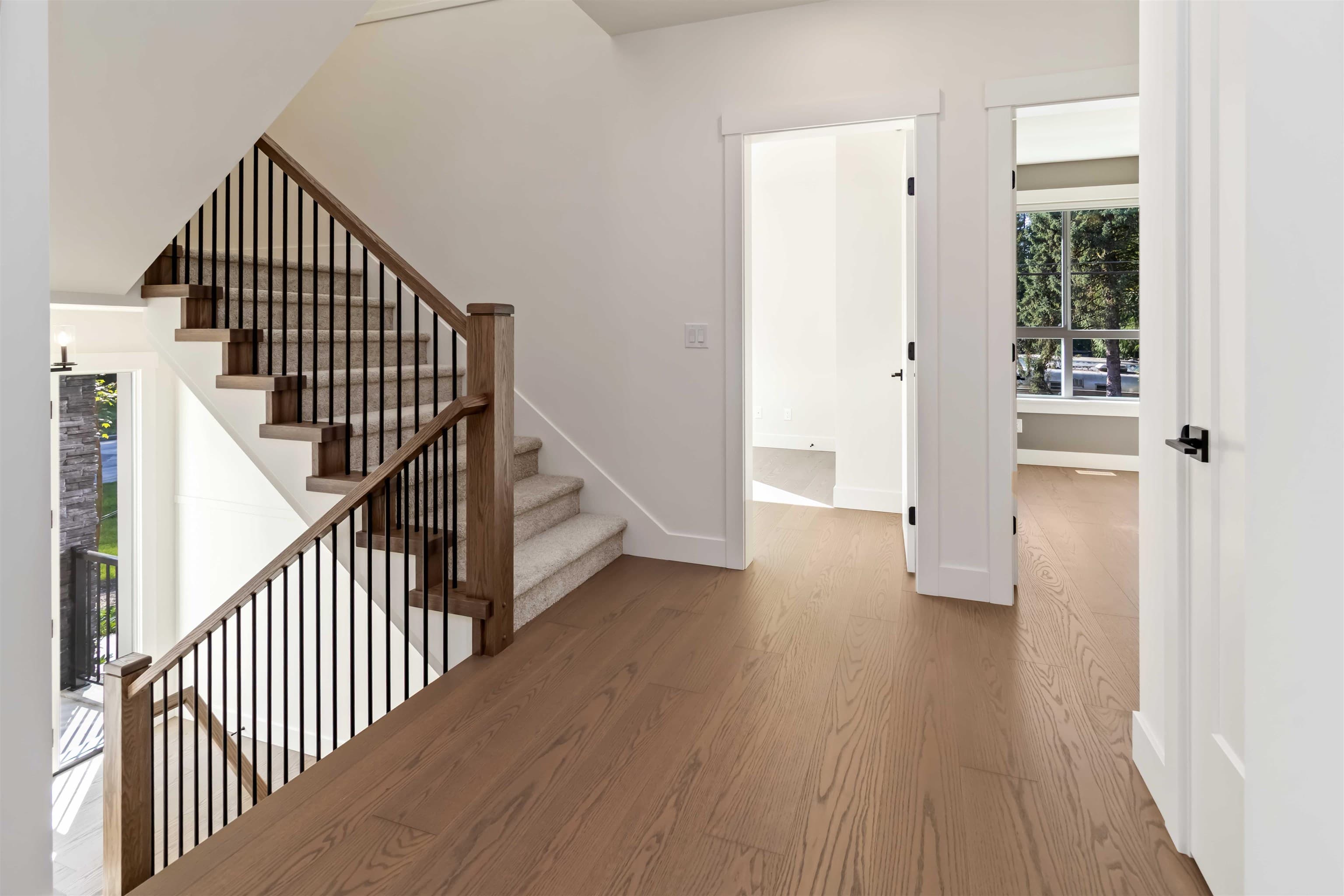 765 Patricia Avenue, Port Coquitlam, V3B 0V4 — photo 3