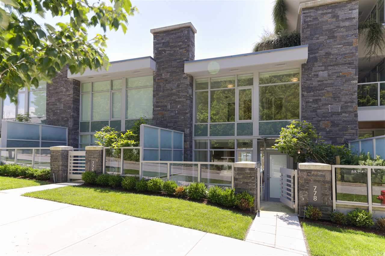778 Arthur Erickson Place, West Vancouver, V7T 0B6 — photo 3