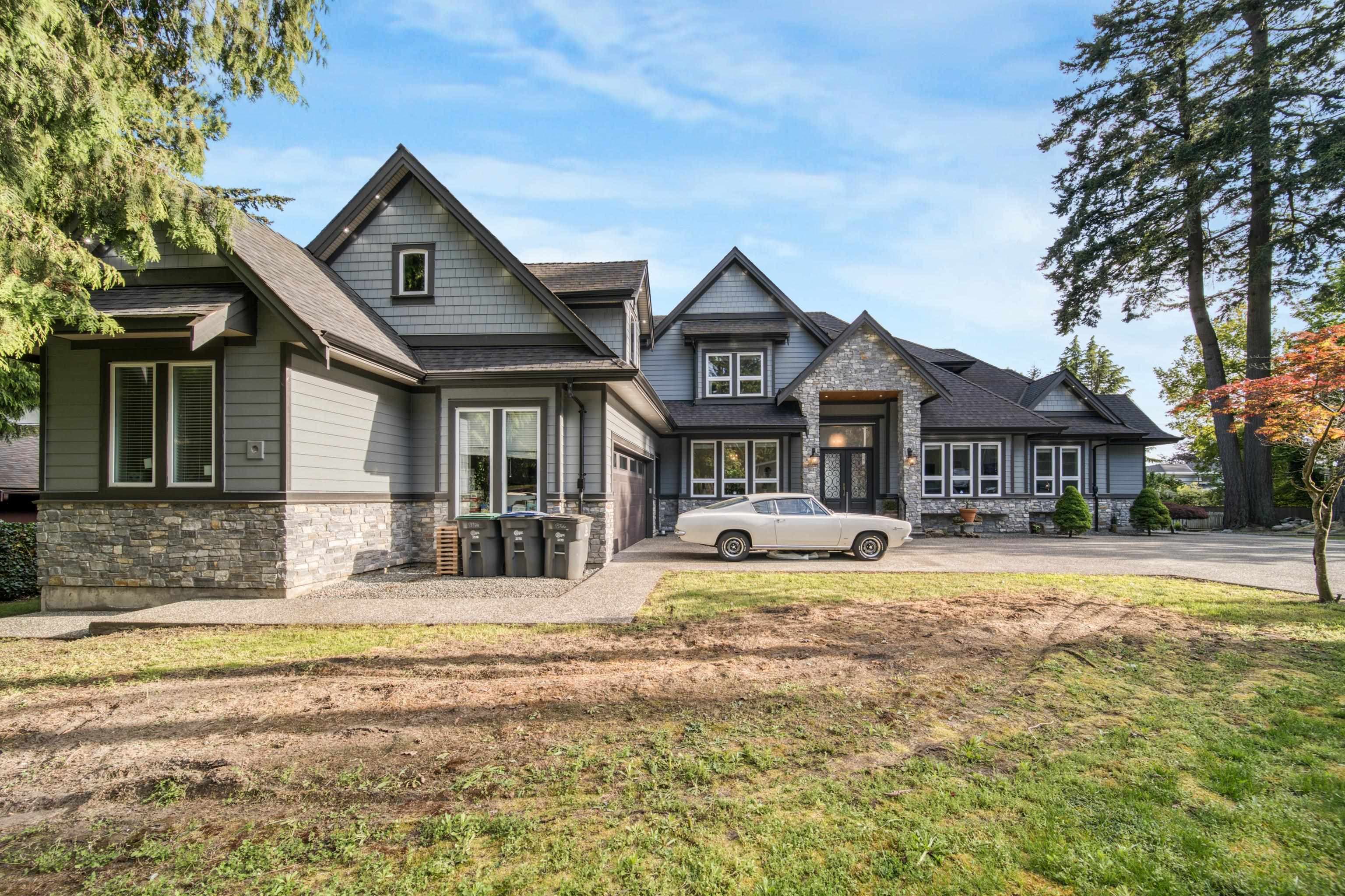 13766 56a Avenue, Surrey, V3X 2X5 — photo 2