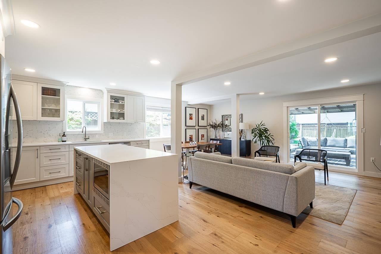 12523 Blackstock Street, Maple Ridge, V2X 5N7 — photo 2