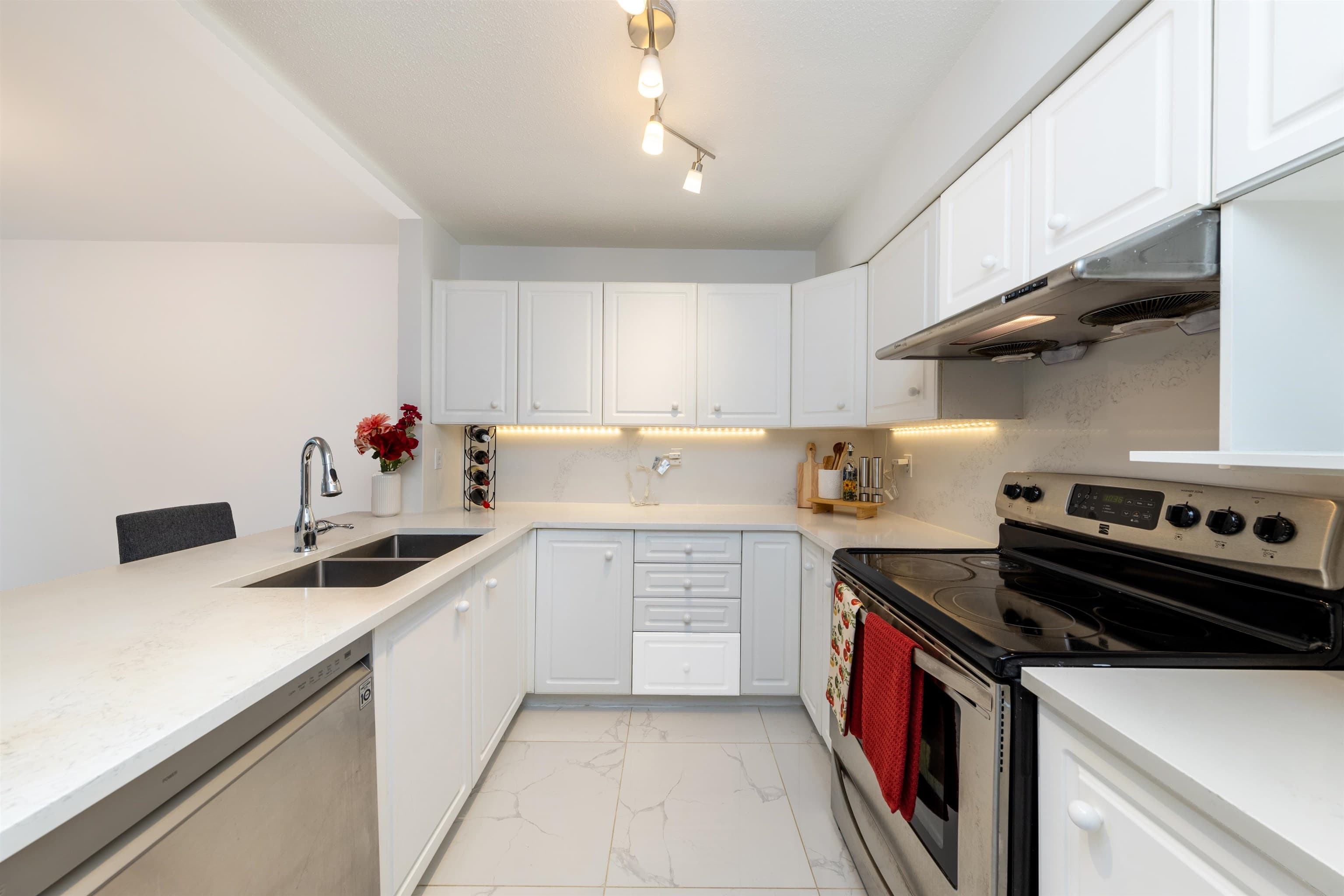 40 - 7520 18th Street, Burnaby, V3N 4X7 — photo 4