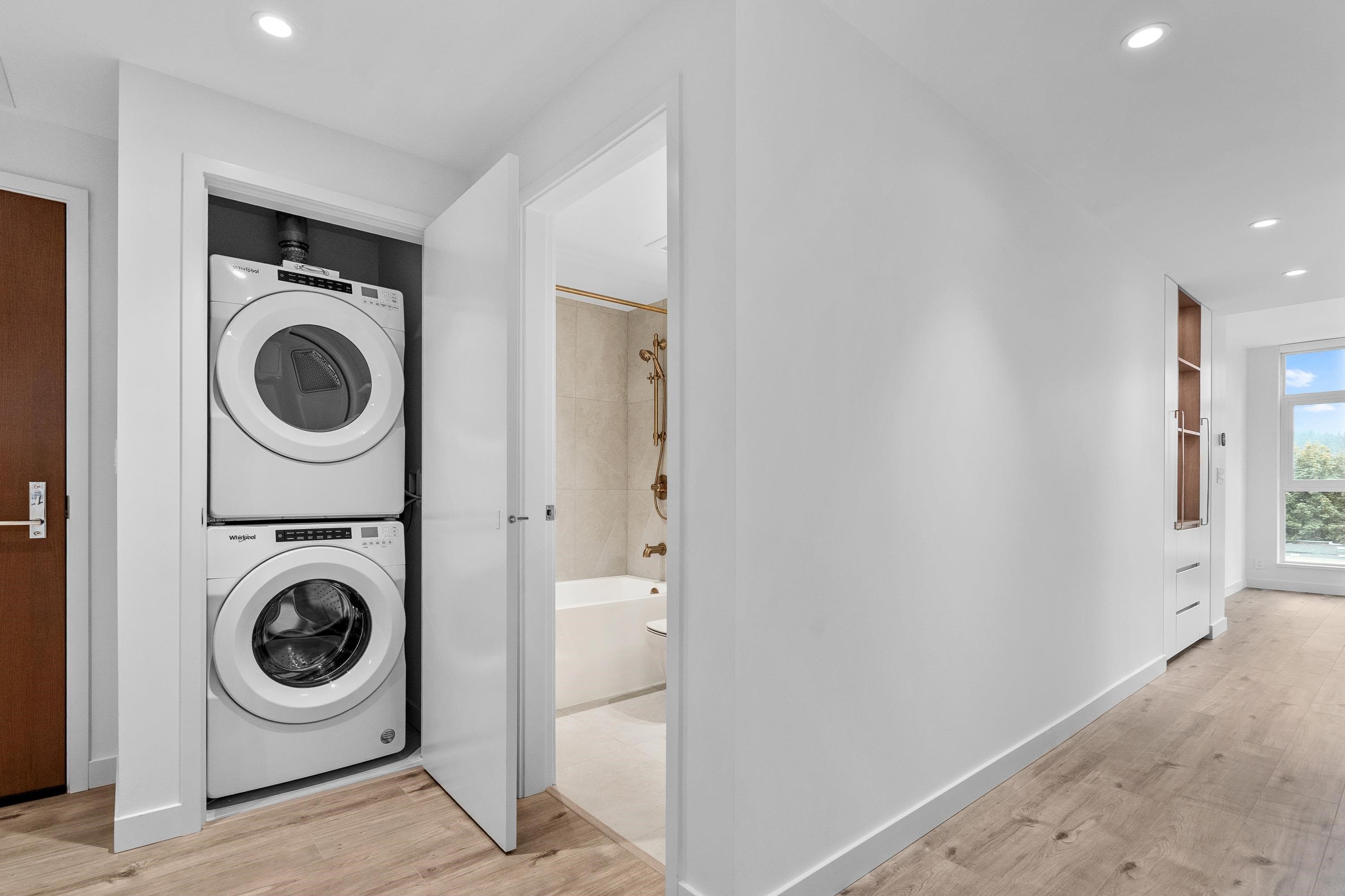 302 - 720 Farrow Street, Coquitlam, V3J 0P3 — photo 5