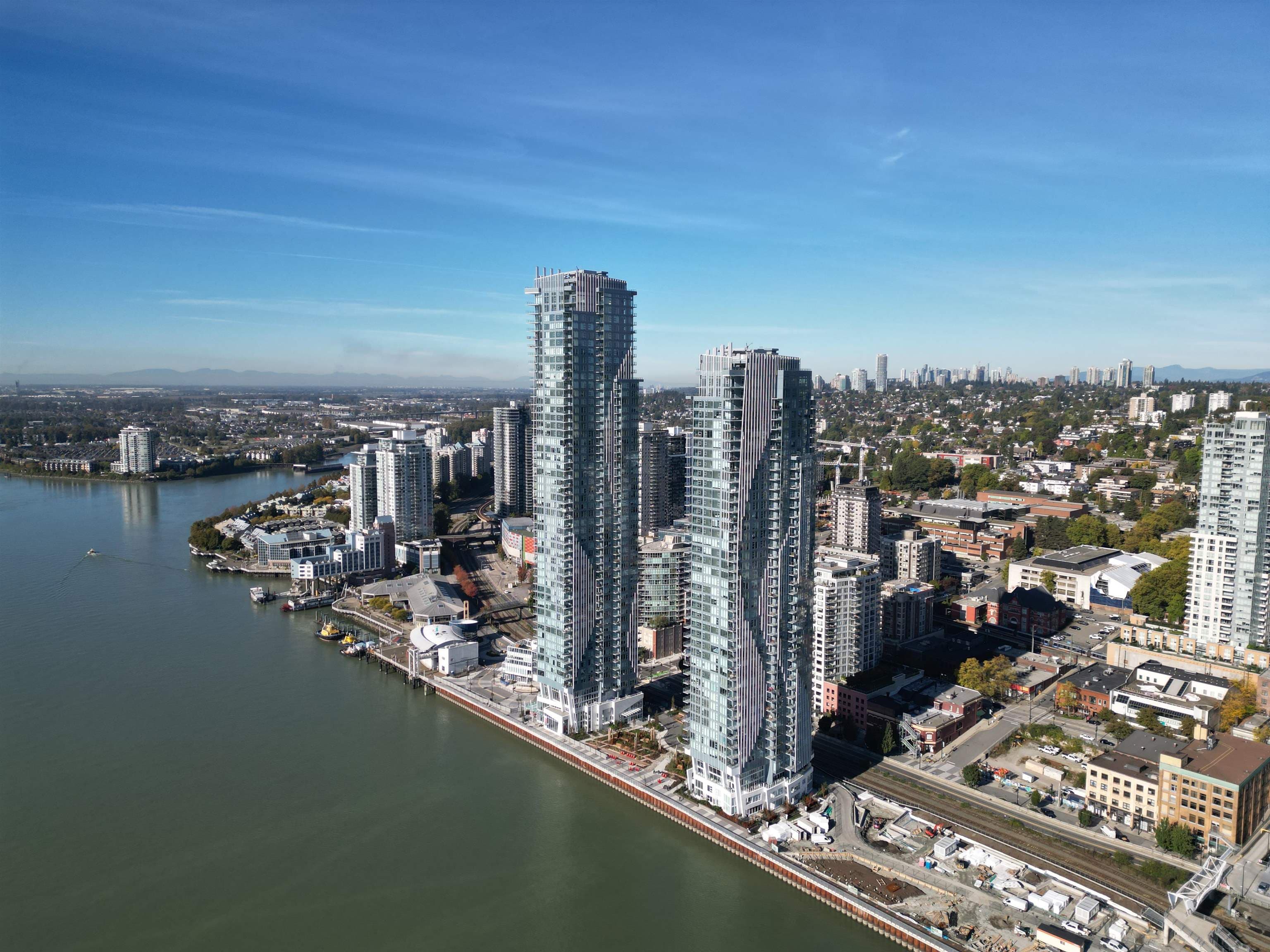 3703 - 680 Quayside Drive, New Westminster, V3M 0P2 — photo 3