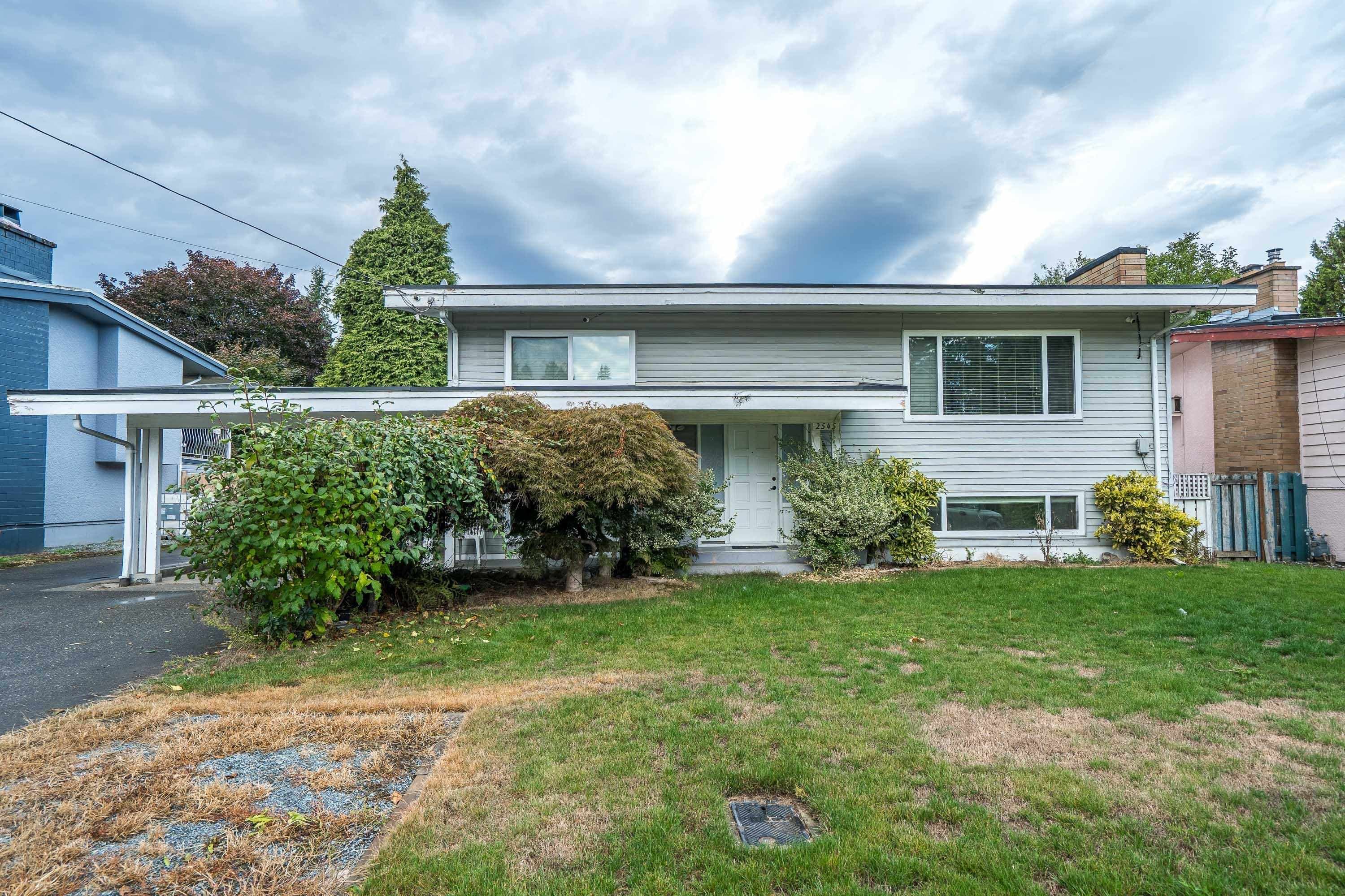 2545 Lilac Crescent, Abbotsford, V2T 1P5 — photo 3