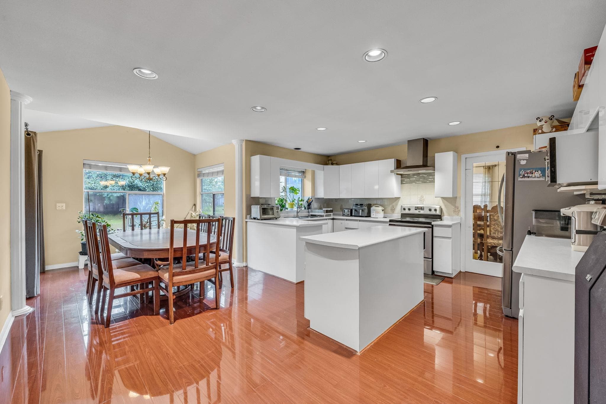 10070 171a Street, Surrey, V4N 3L3 — photo 4