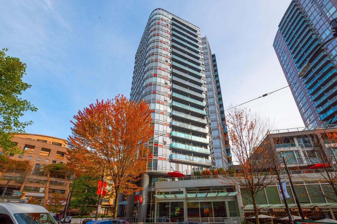 805 - 788 Hamilton Street, Vancouver, V6B 0E9 — photo 2