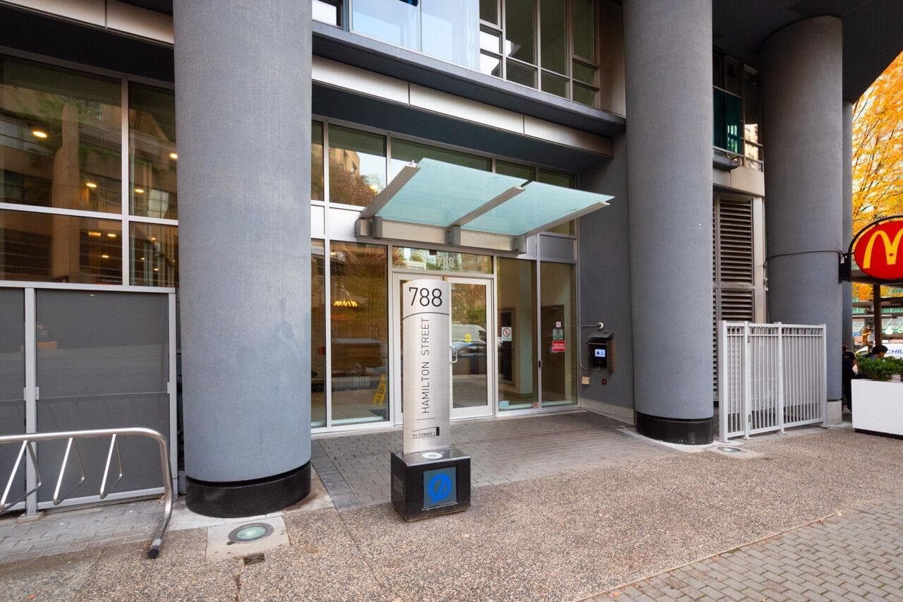 805 - 788 Hamilton Street, Vancouver, V6B 0E9 — photo 3