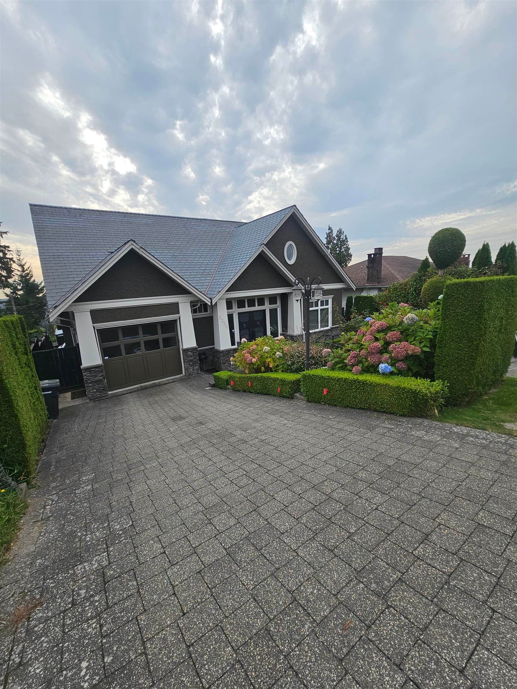 5290 Pandora Street, Burnaby, V5B 1L6 — photo 2