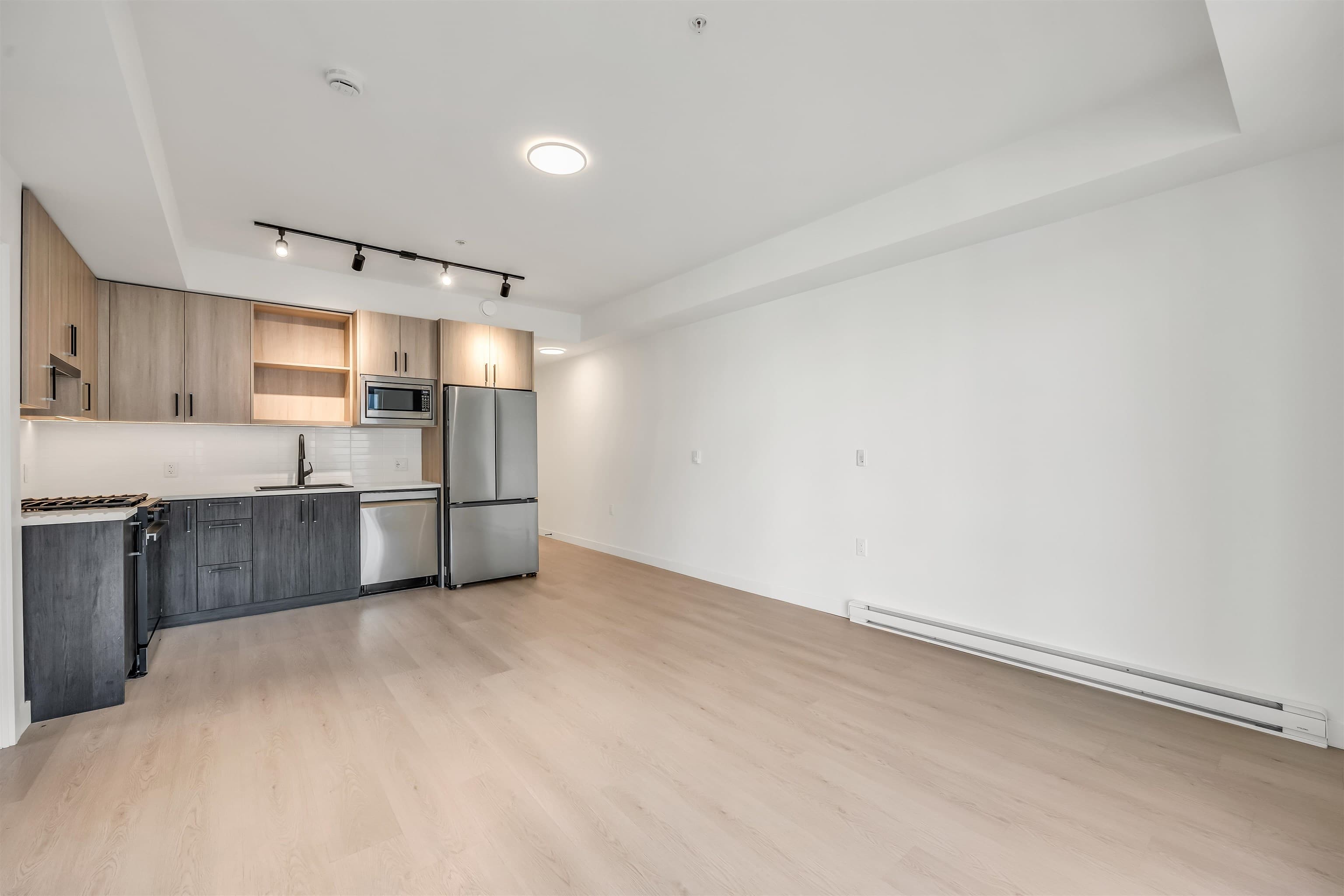 306 - 2002 St George Street, Port Moody, V3H 0N4 — photo 4