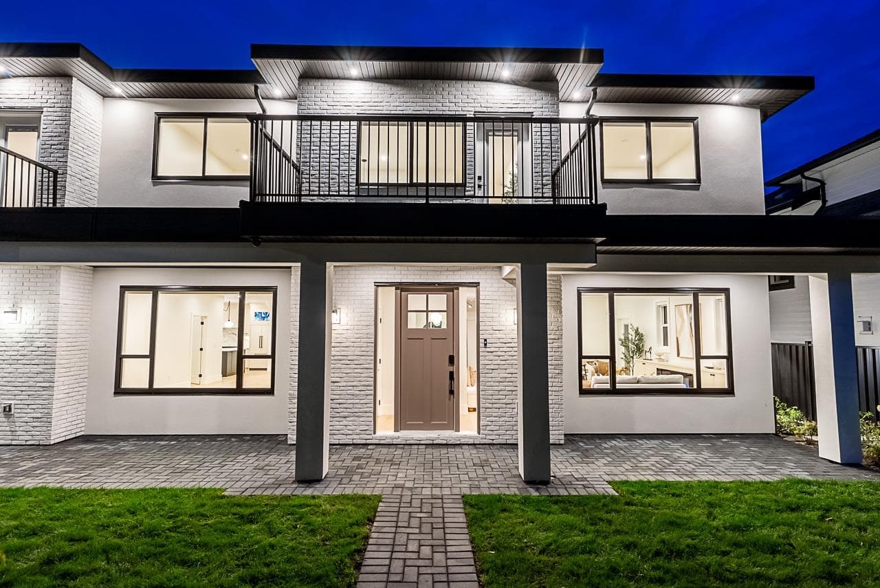 101 - 646 Girard Avenue, Coquitlam, V3K 1S8 — photo 1