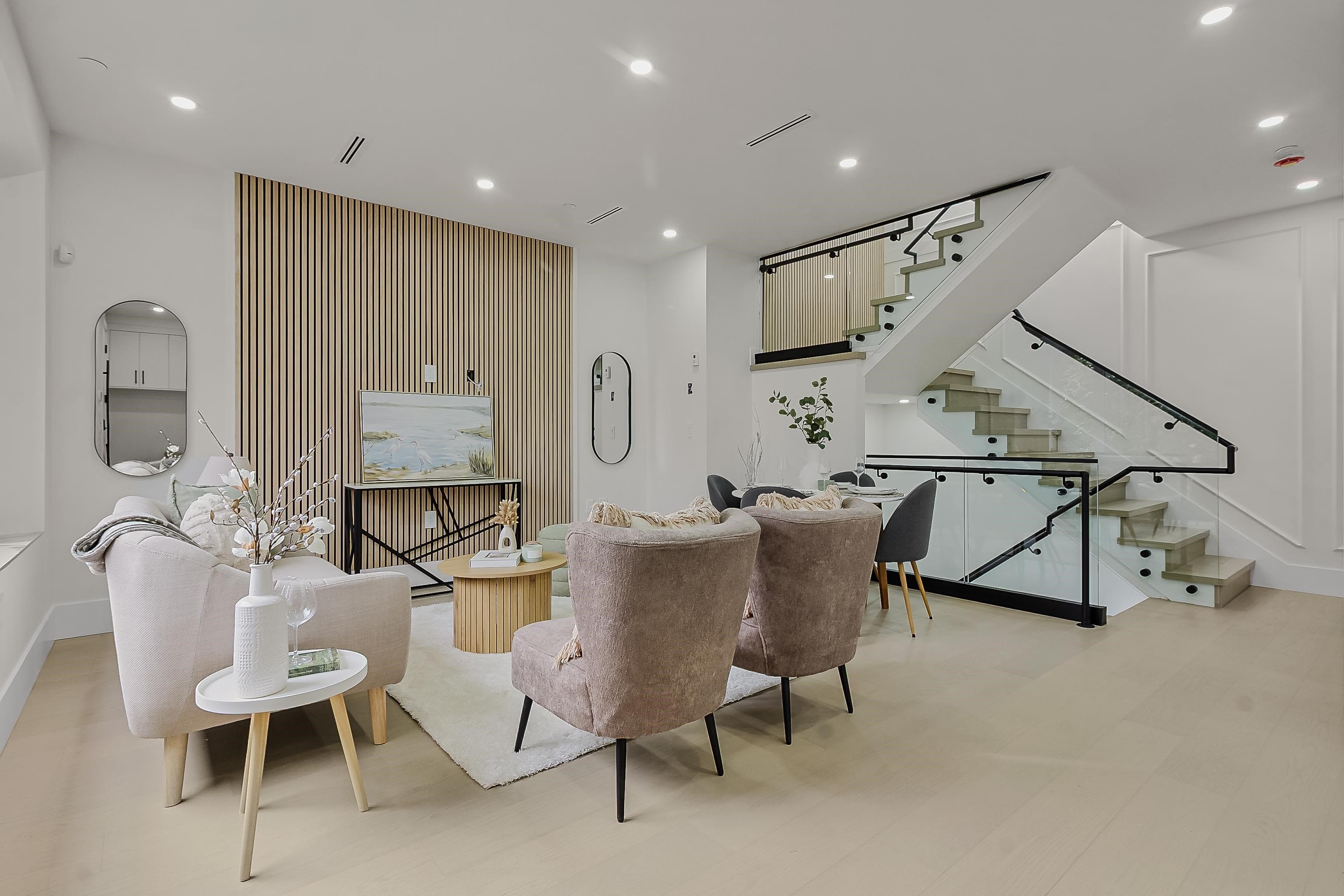 1 - 585 E 60th Avenue, Vancouver, V5X 2A2 — photo 5