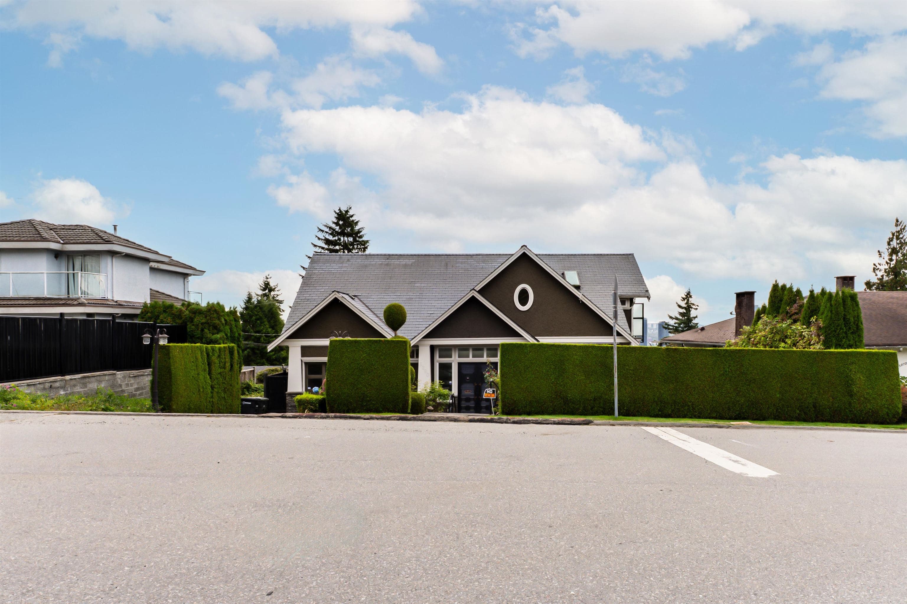 5290 Pandora Street, Burnaby, V5B 1L6 — photo 4