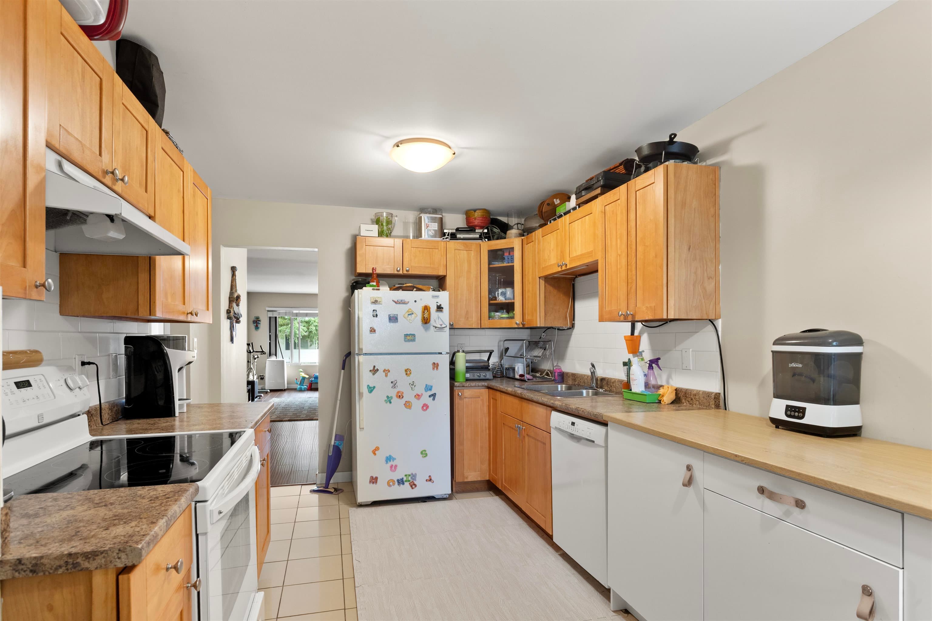 3421 Edinburgh Street, Port Coquitlam, V3B 4K4 — photo 4