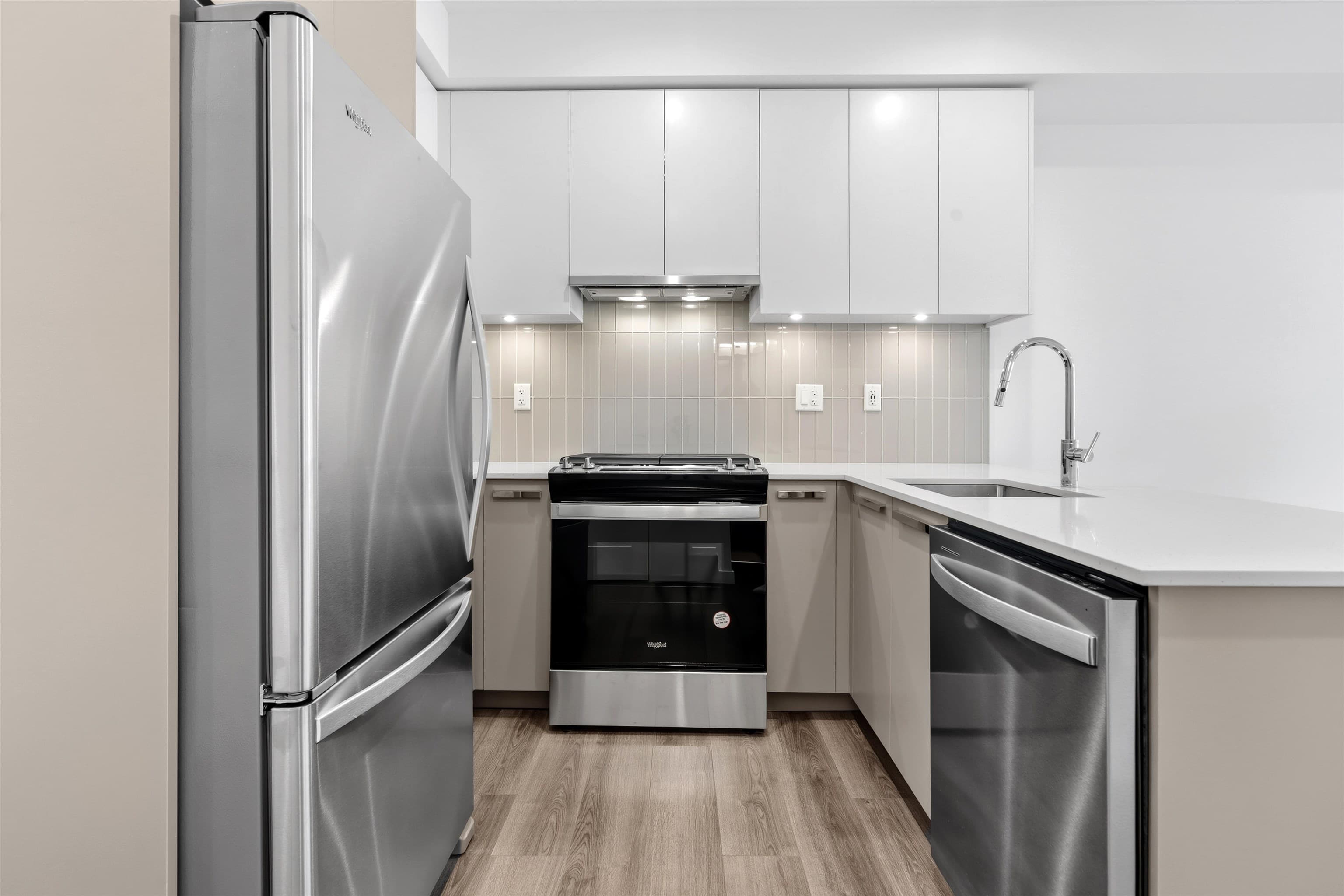 115 - 13788 76 Avenue, Surrey, V3W 3V9 — photo 3