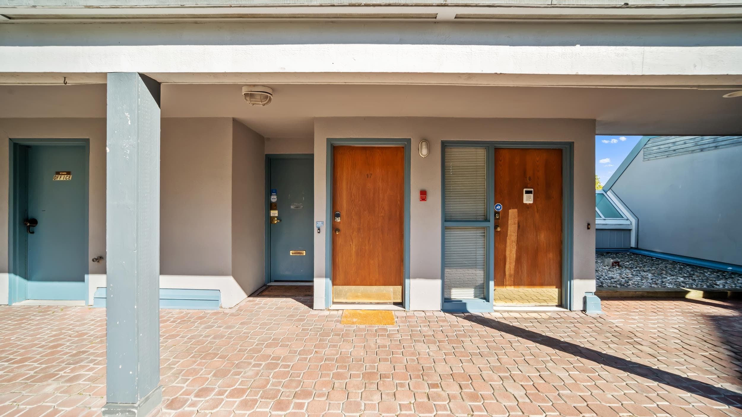 17 - 1345 W 4th Avenue, Vancouver, V6H 3Y8 — photo 2