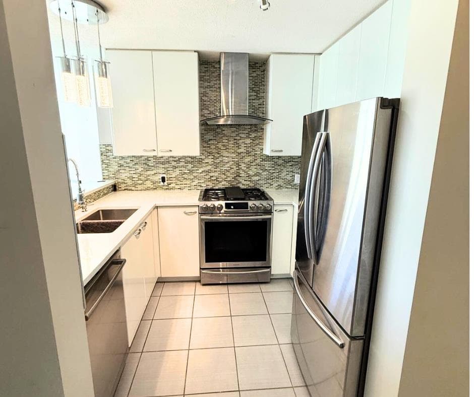1305 - 4505 Hazel Street, Burnaby, V5H 4T1 — photo 2