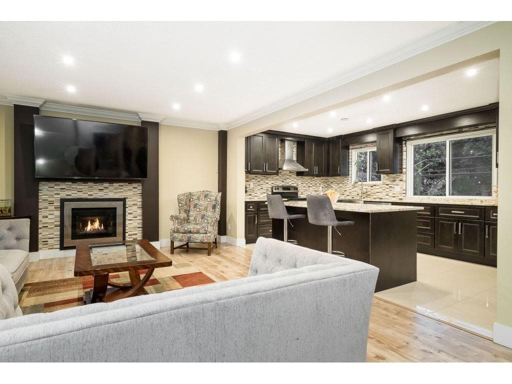 3228 Cedar Drive, Port Coquitlam, V3B 3C4 — photo 3
