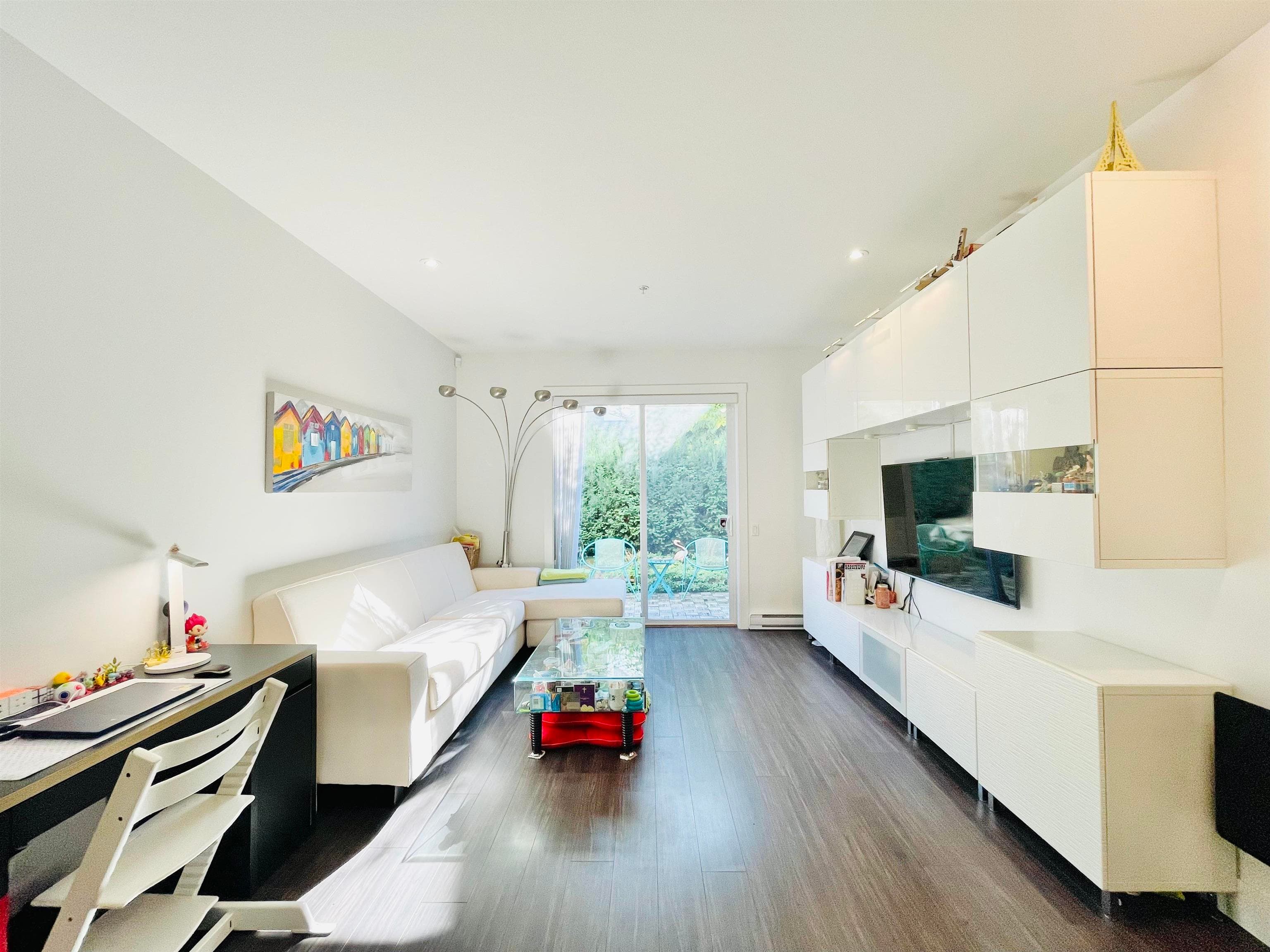 35 - 6868 Burlington Avenue, Burnaby