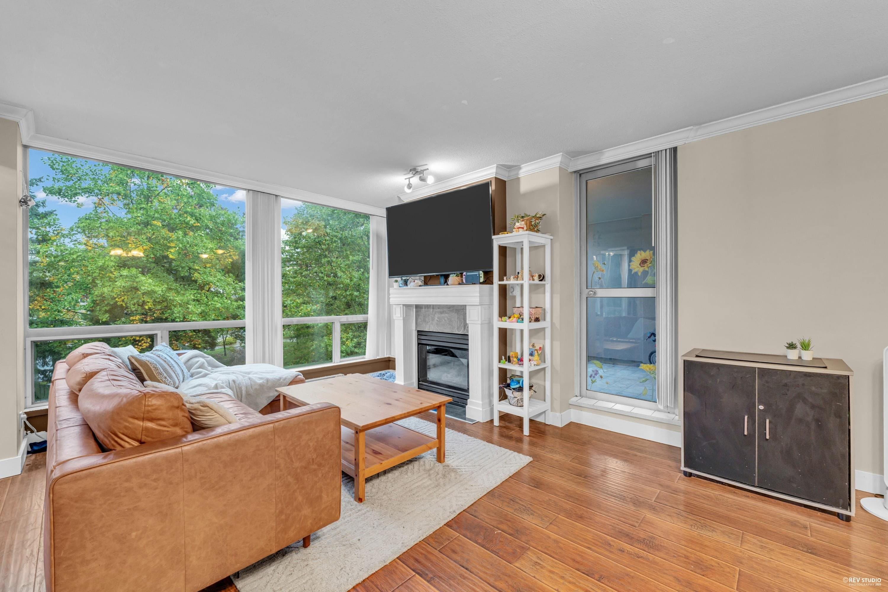 505 - 9633 Manchester Drive, Burnaby, V3N 4Y9 — photo 2