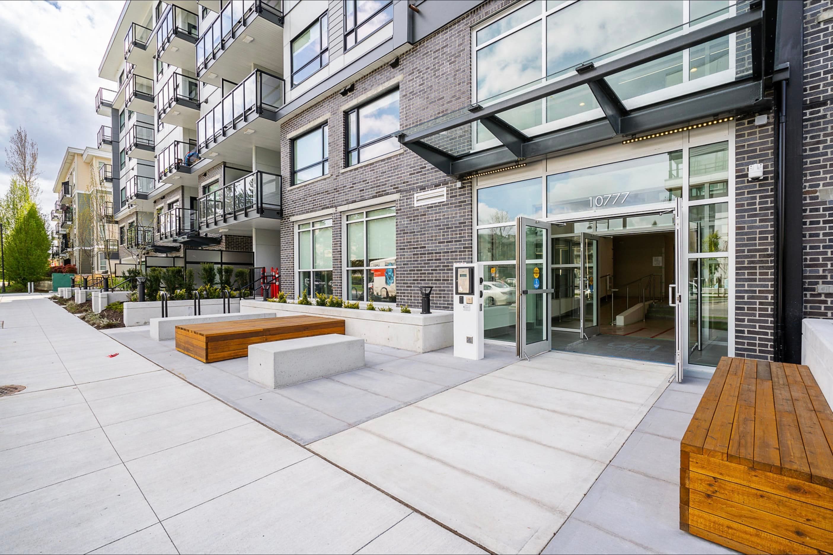203 - 10777 138 Street, Surrey