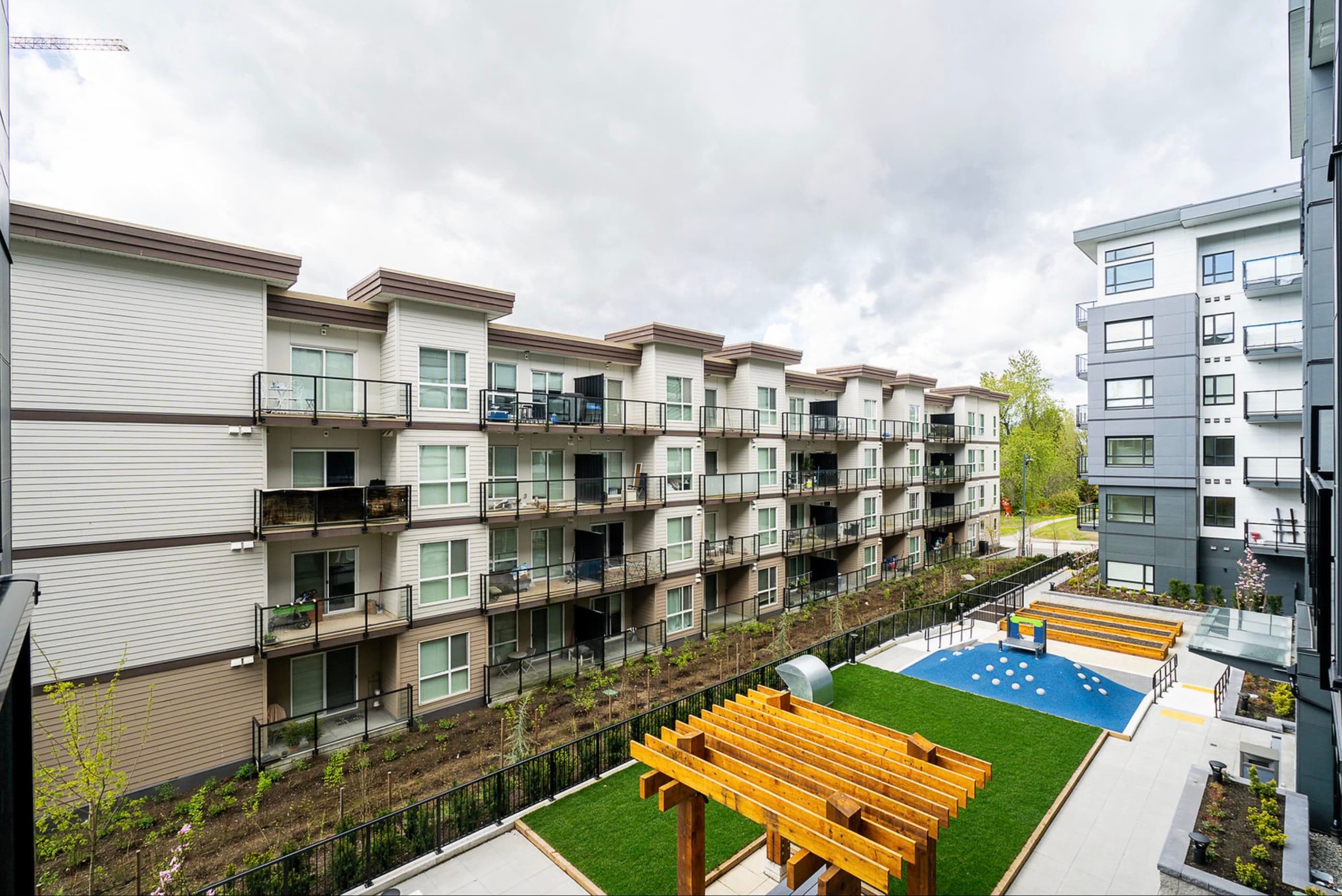 203 - 10777 138 Street, Surrey, V3T 0T5 — photo 4