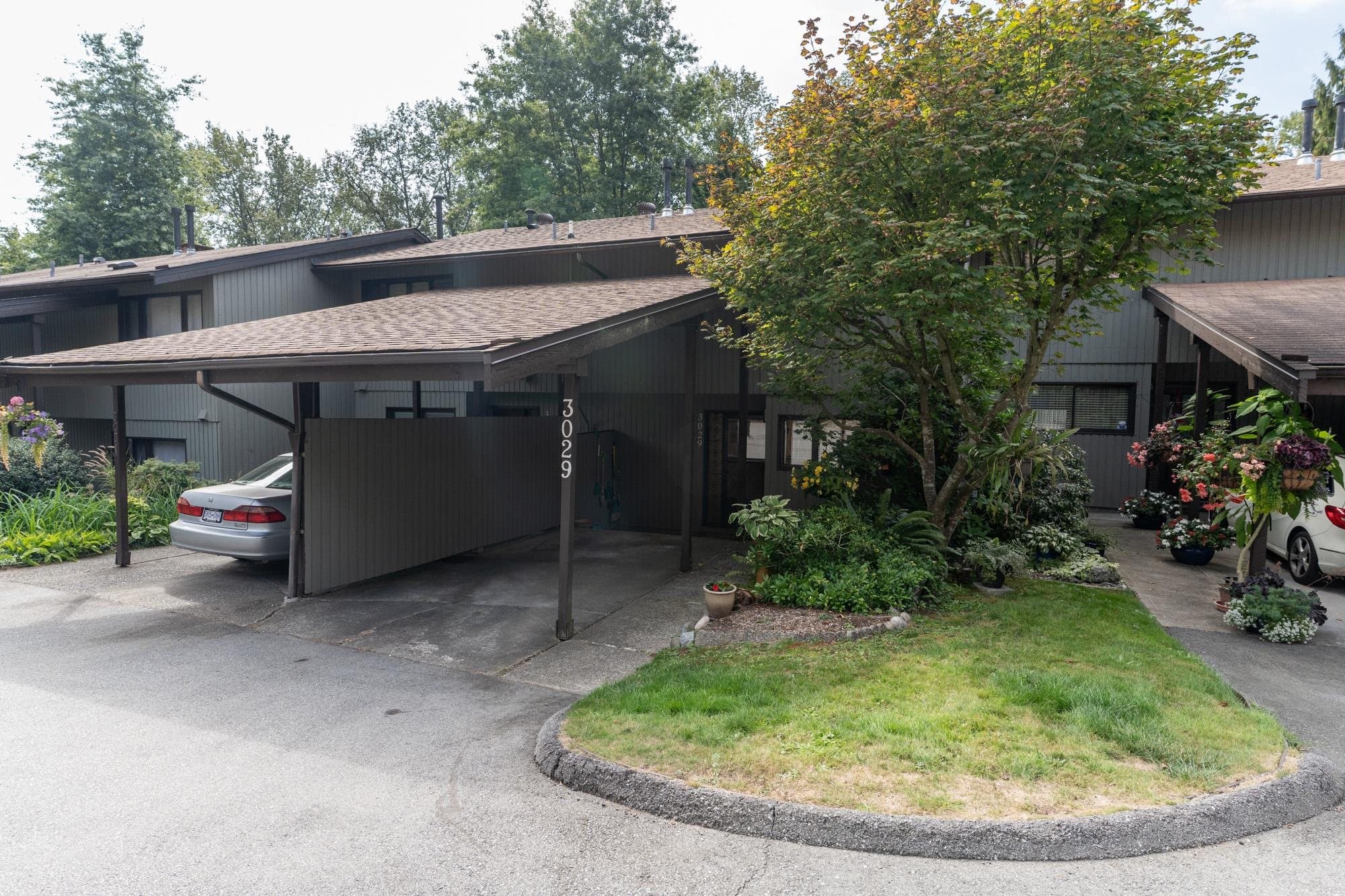 3029 Carina Place, Burnaby, V3J 1B4 — photo 2