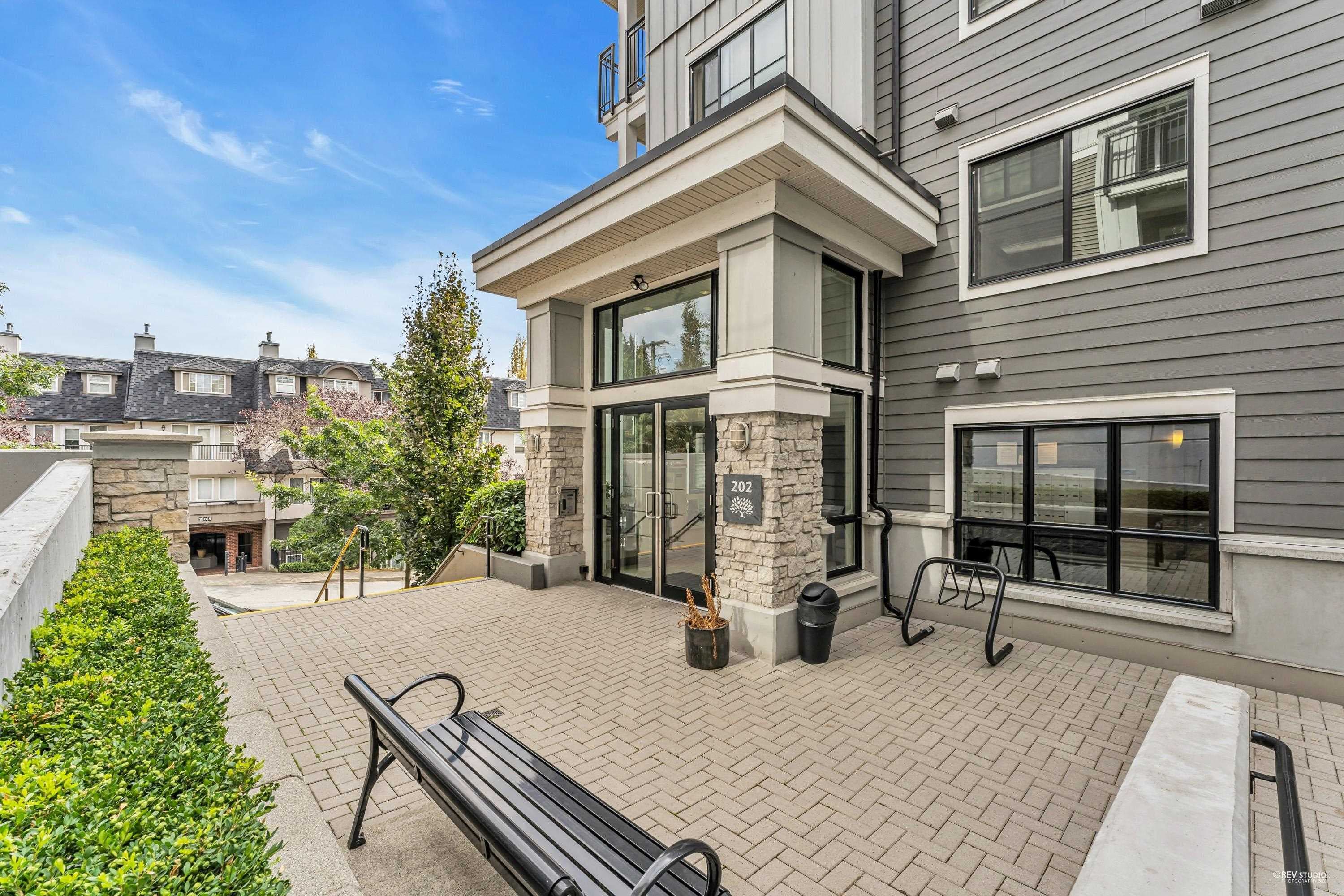 310 - 202 Lebleu Street, Coquitlam, V3K 4L6 — photo 2