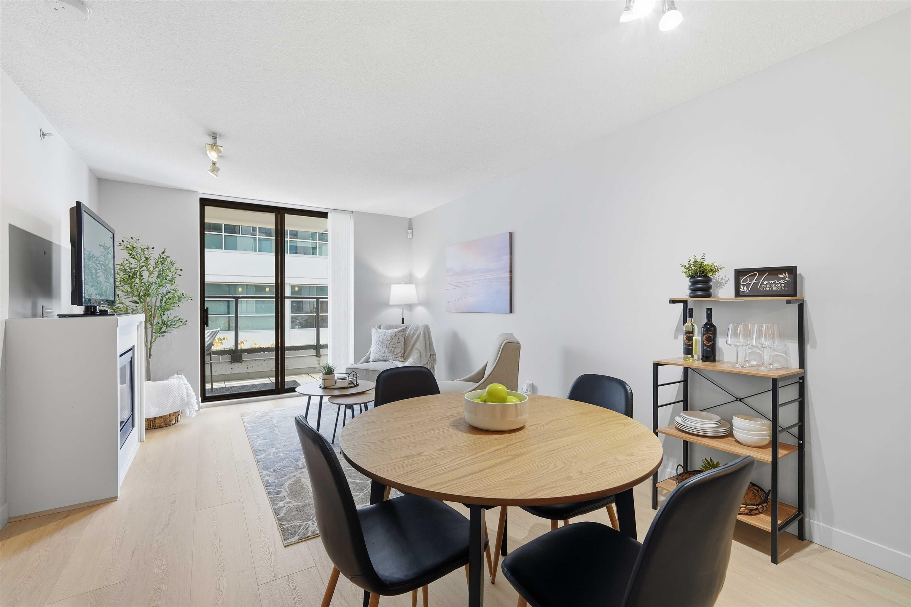 303 - 2979 Glen Drive, Coquitlam, V3B 0B2 — photo 4
