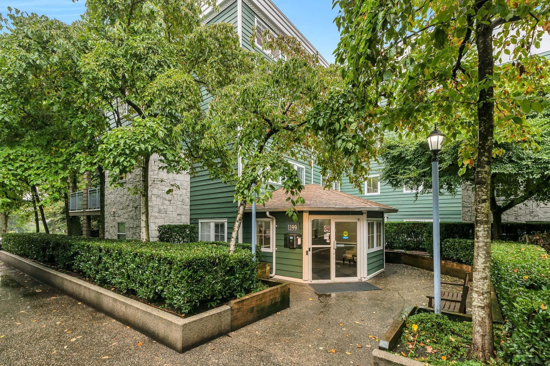 401 - 1199 Westwood Street, Coquitlam — sold