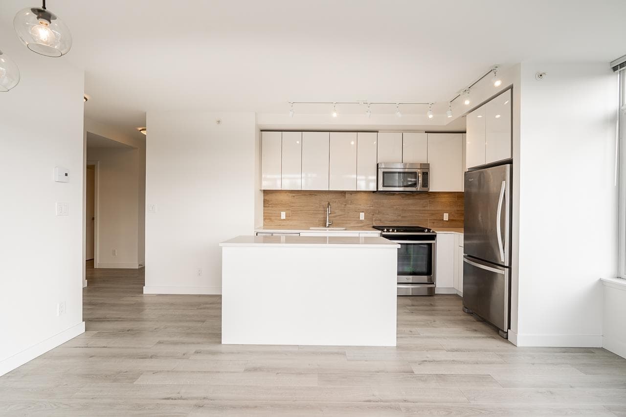 801 - 200 Nelson's Crescent, New Westminster, V3L 0H4 — photo 3