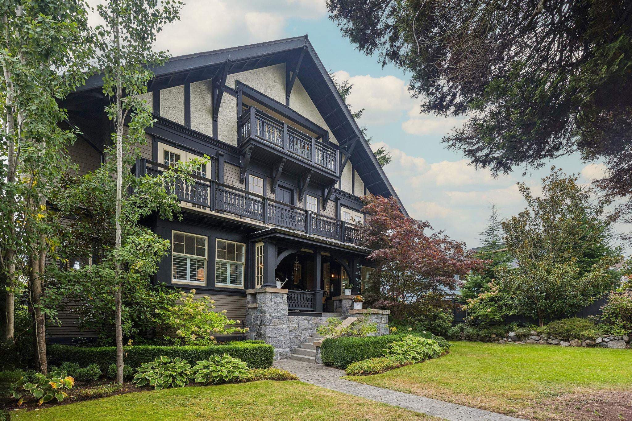 745 Grand Boulevard, North Vancouver