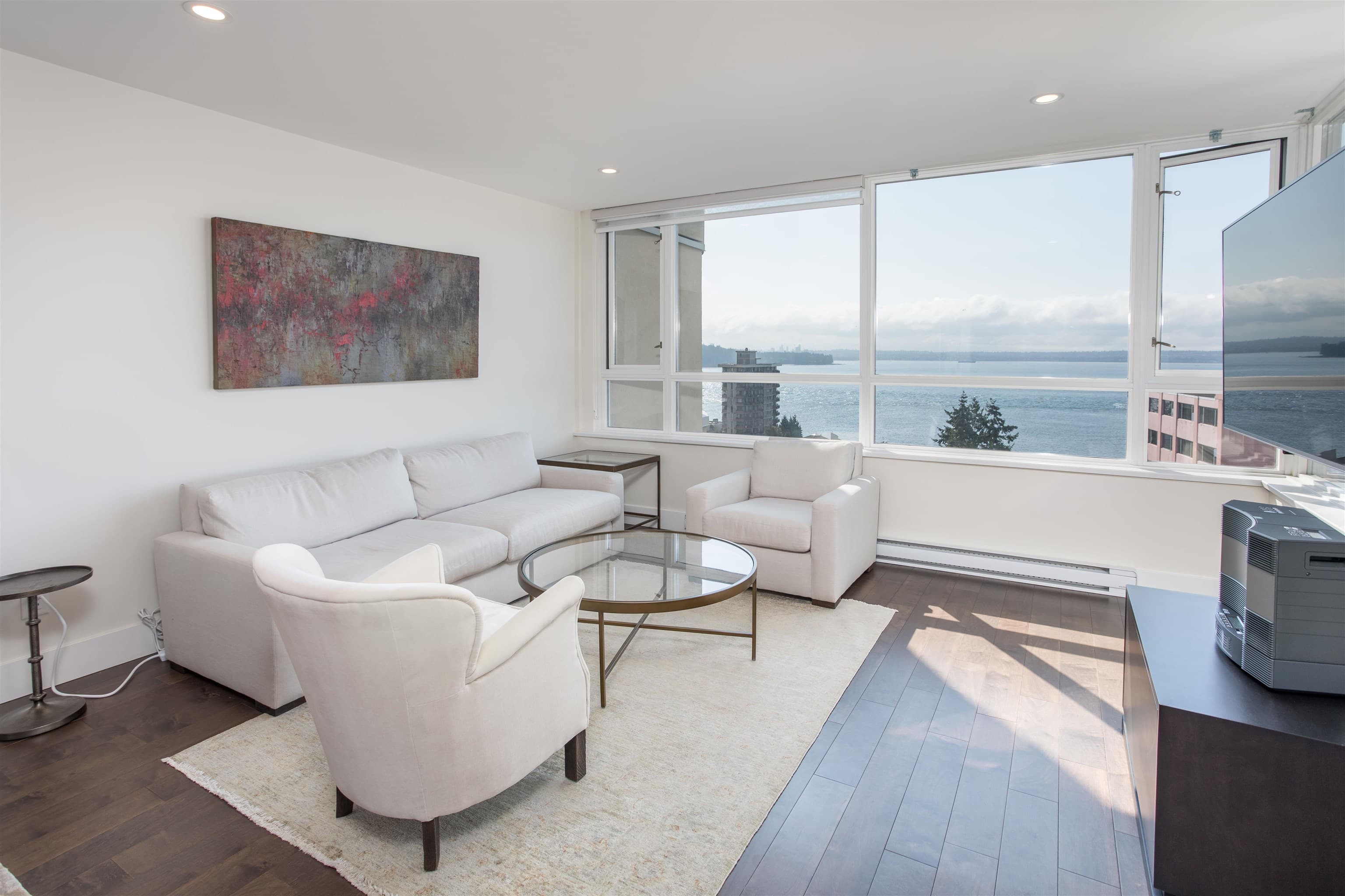 1302 - 2203 Bellevue Avenue, West Vancouver, V7V 4V7 — photo 2