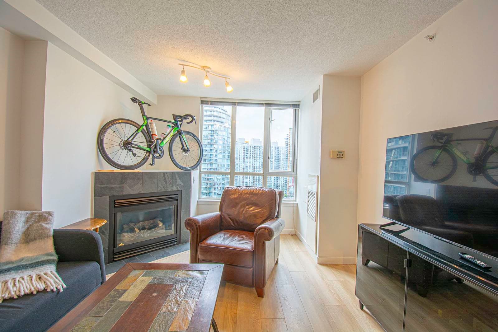 2510 - 63 Keefer Place, Vancouver, V6B 6N6 — photo 2
