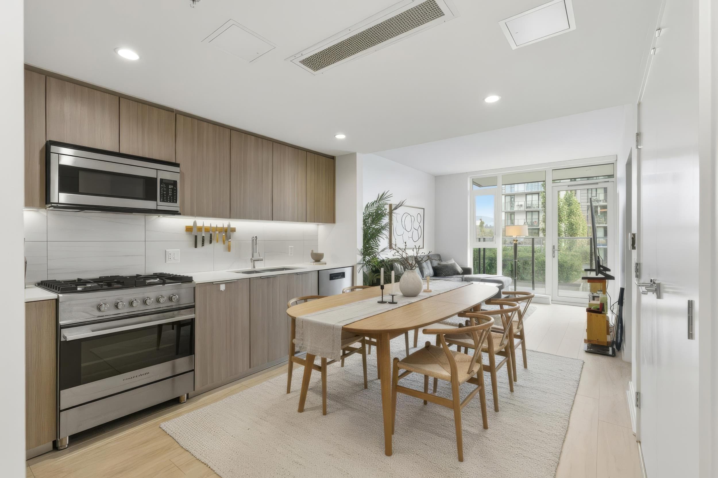 602 - 1401 Hunter Street, North Vancouver, V7J 0E2 — photo 1